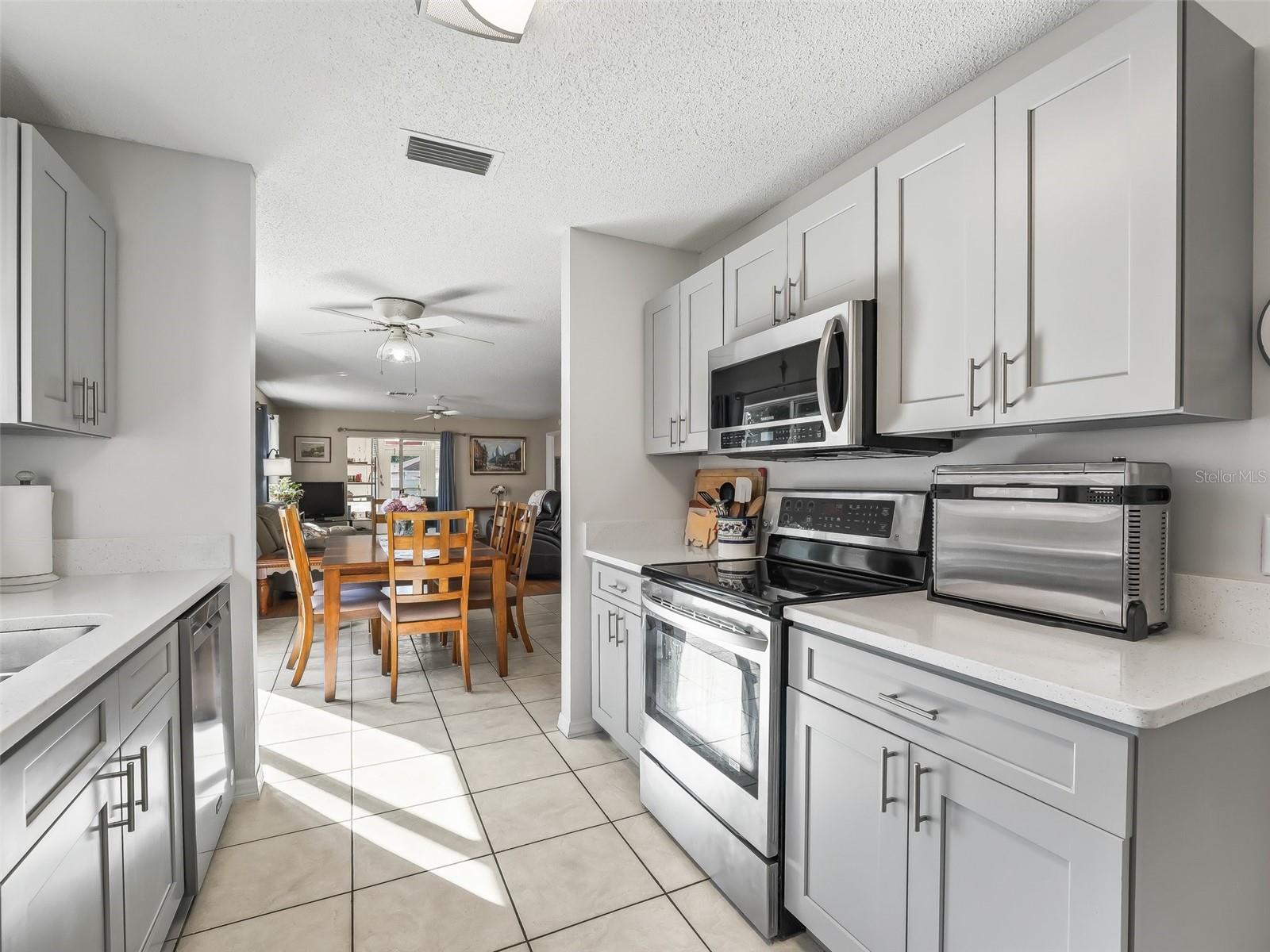Image 8 of 39 For 919 Medira Drive