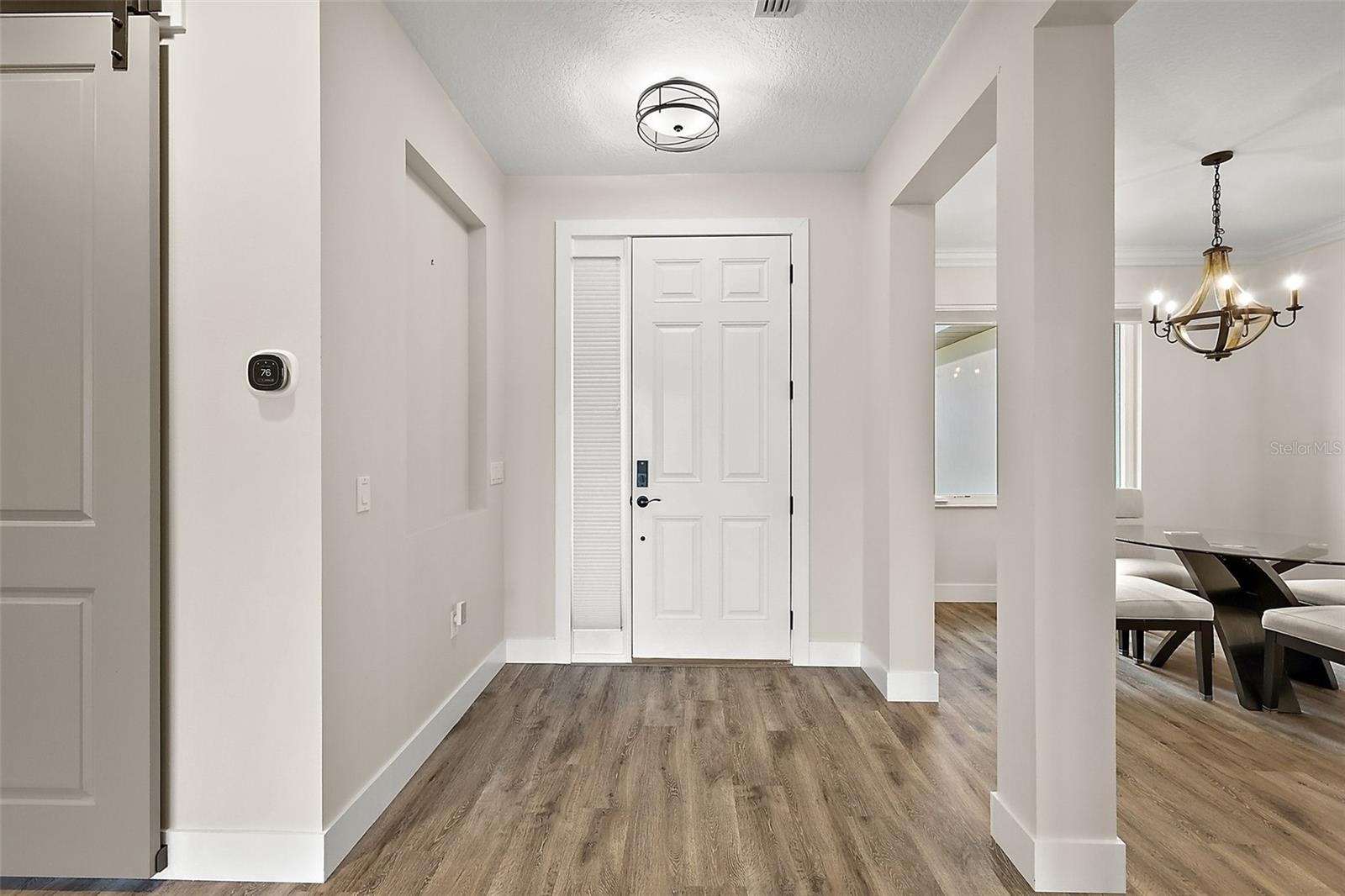 Image 13 of 47 For 562 Dowling Circle