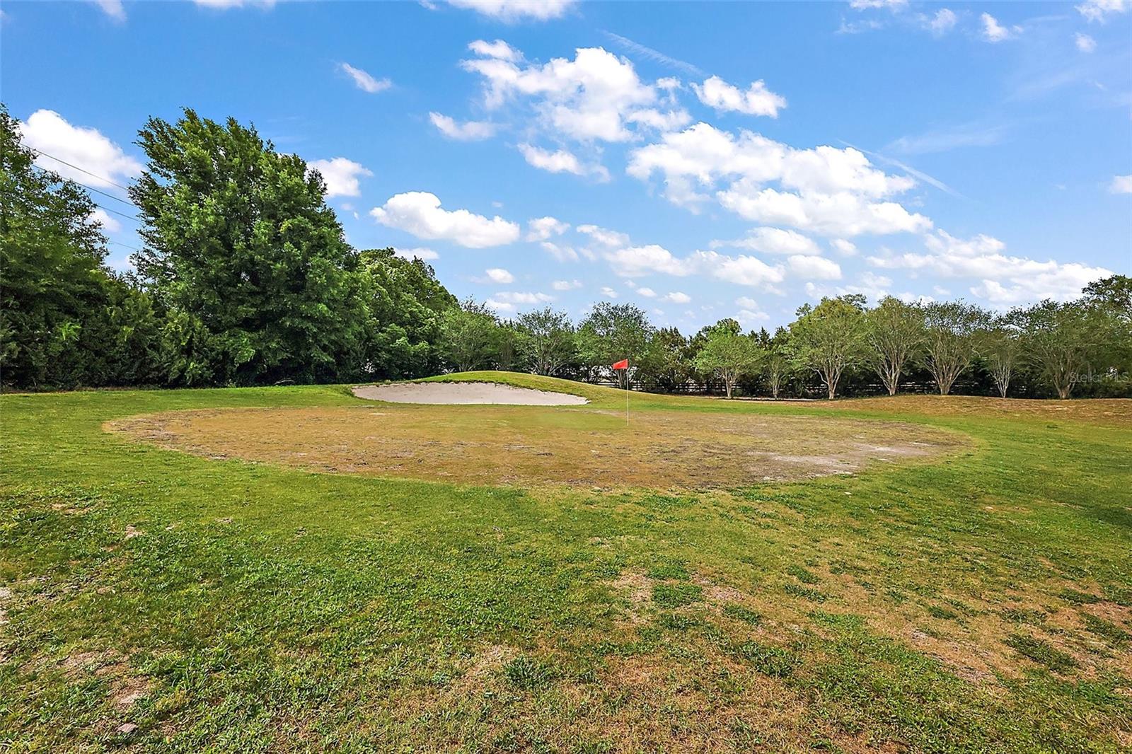 Image 7 of 47 For 562 Dowling Circle