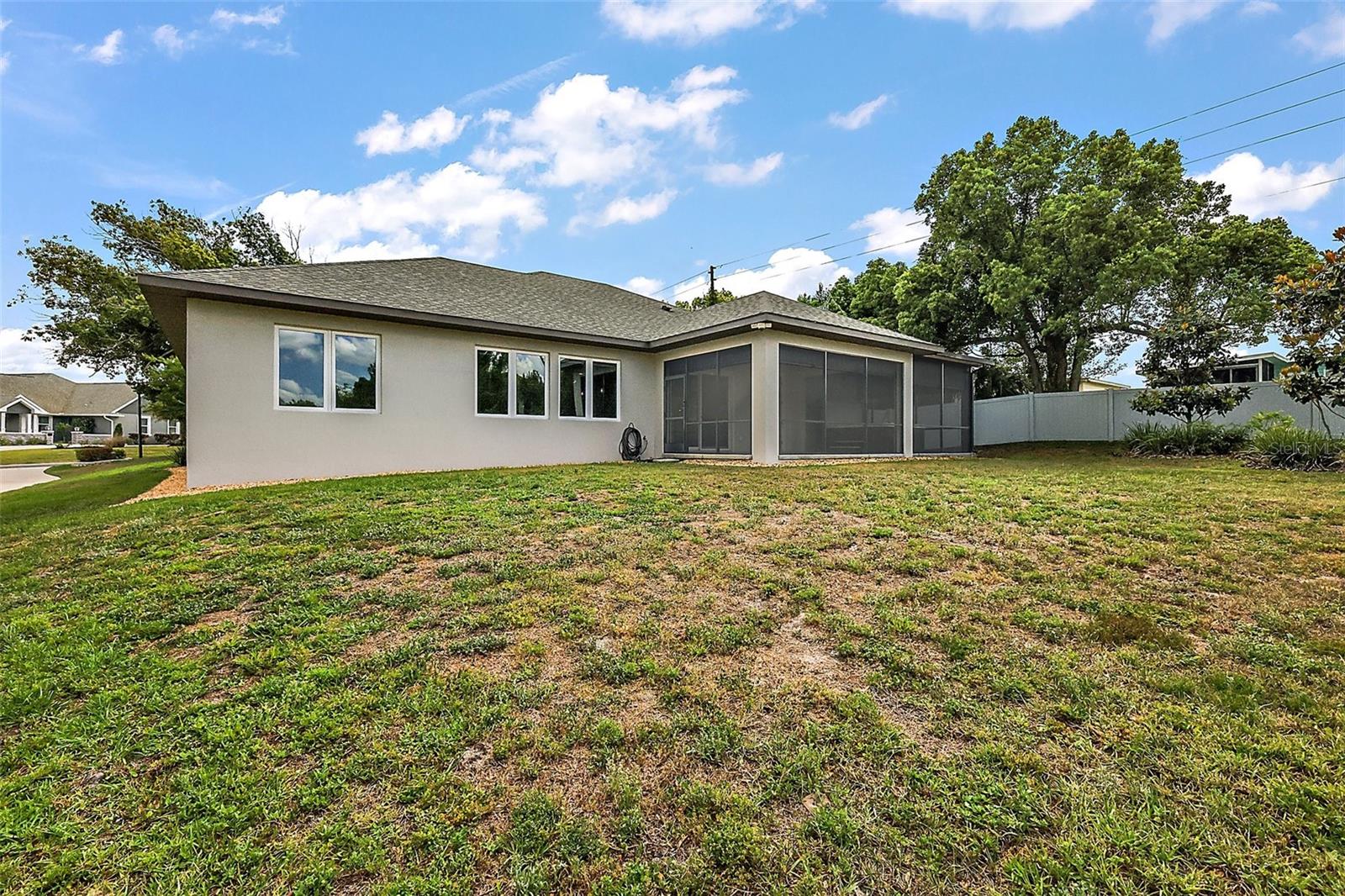 Image 8 of 47 For 562 Dowling Circle
