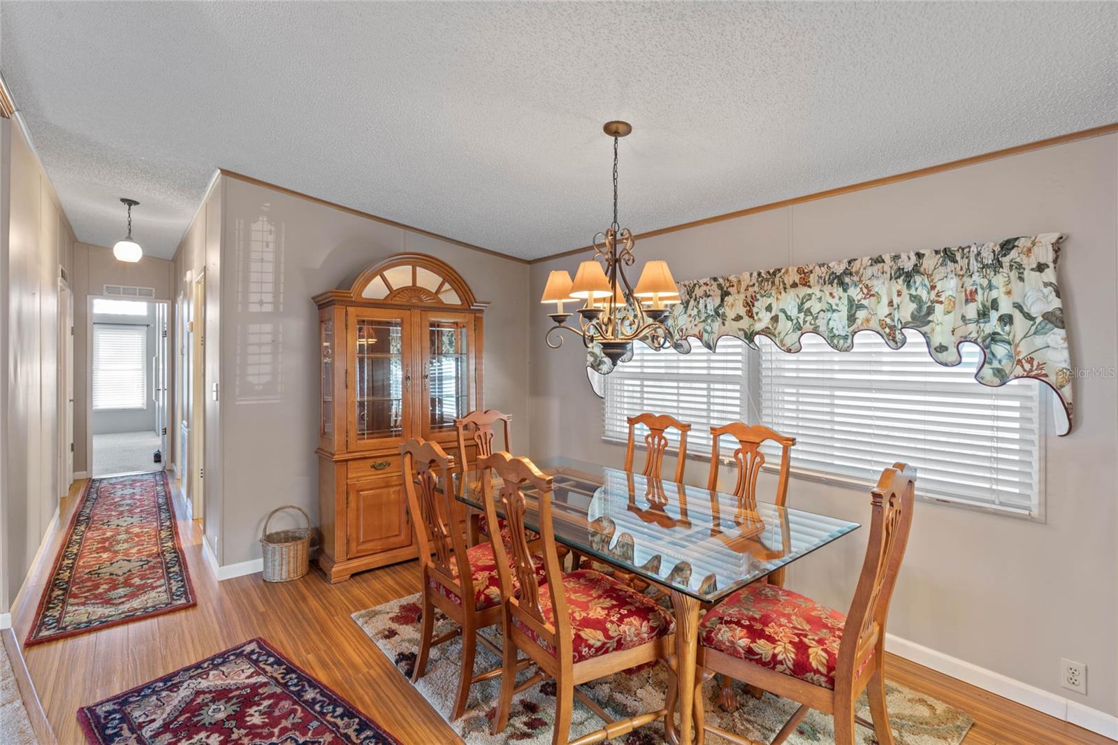 Image 11 of 30 For 807 Oak Boulevard