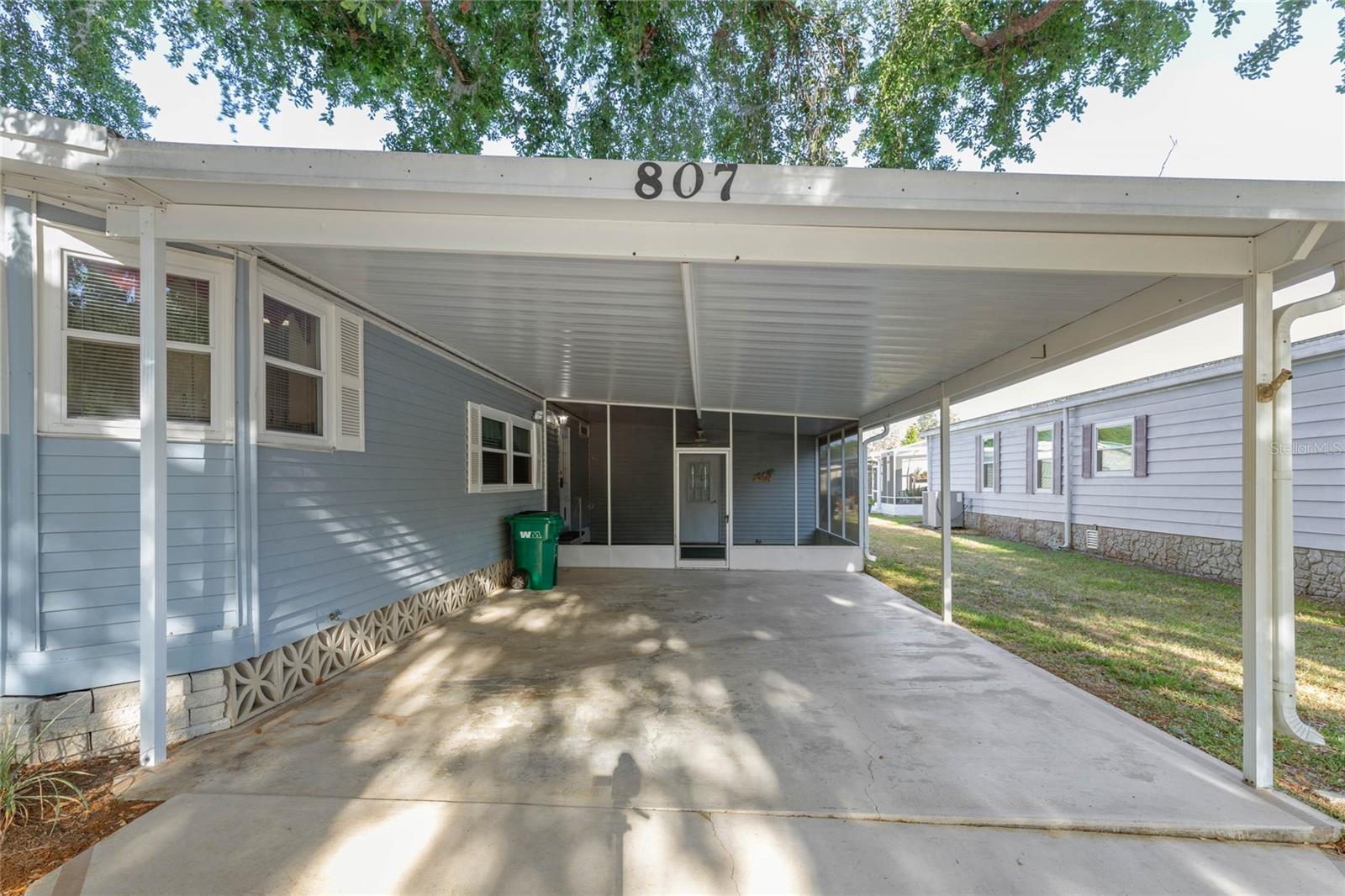 Image 5 of 30 For 807 Oak Boulevard