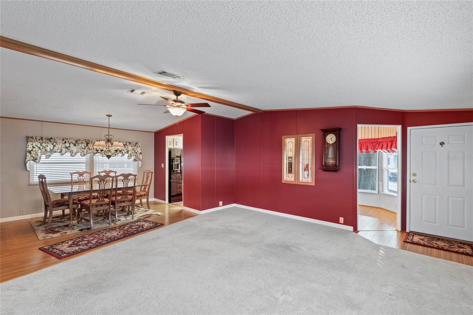 Image 9 of 30 For 807 Oak Boulevard