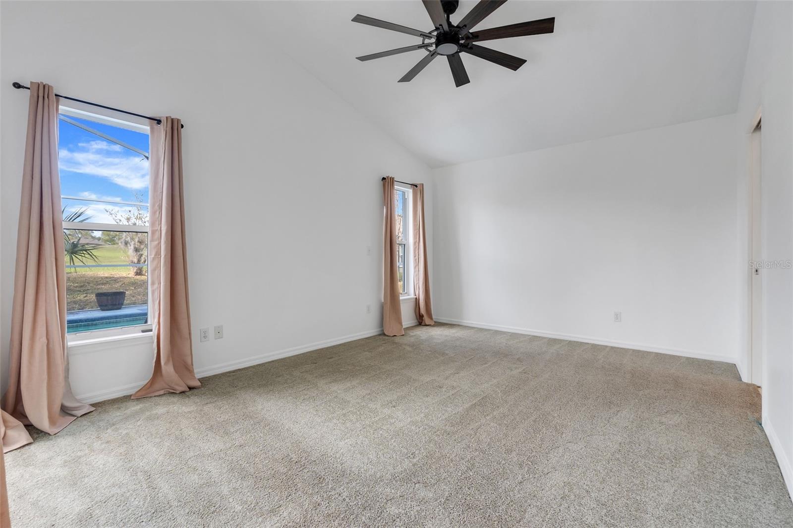 Image 21 of 51 For 16839 Rockwell Heights Lane