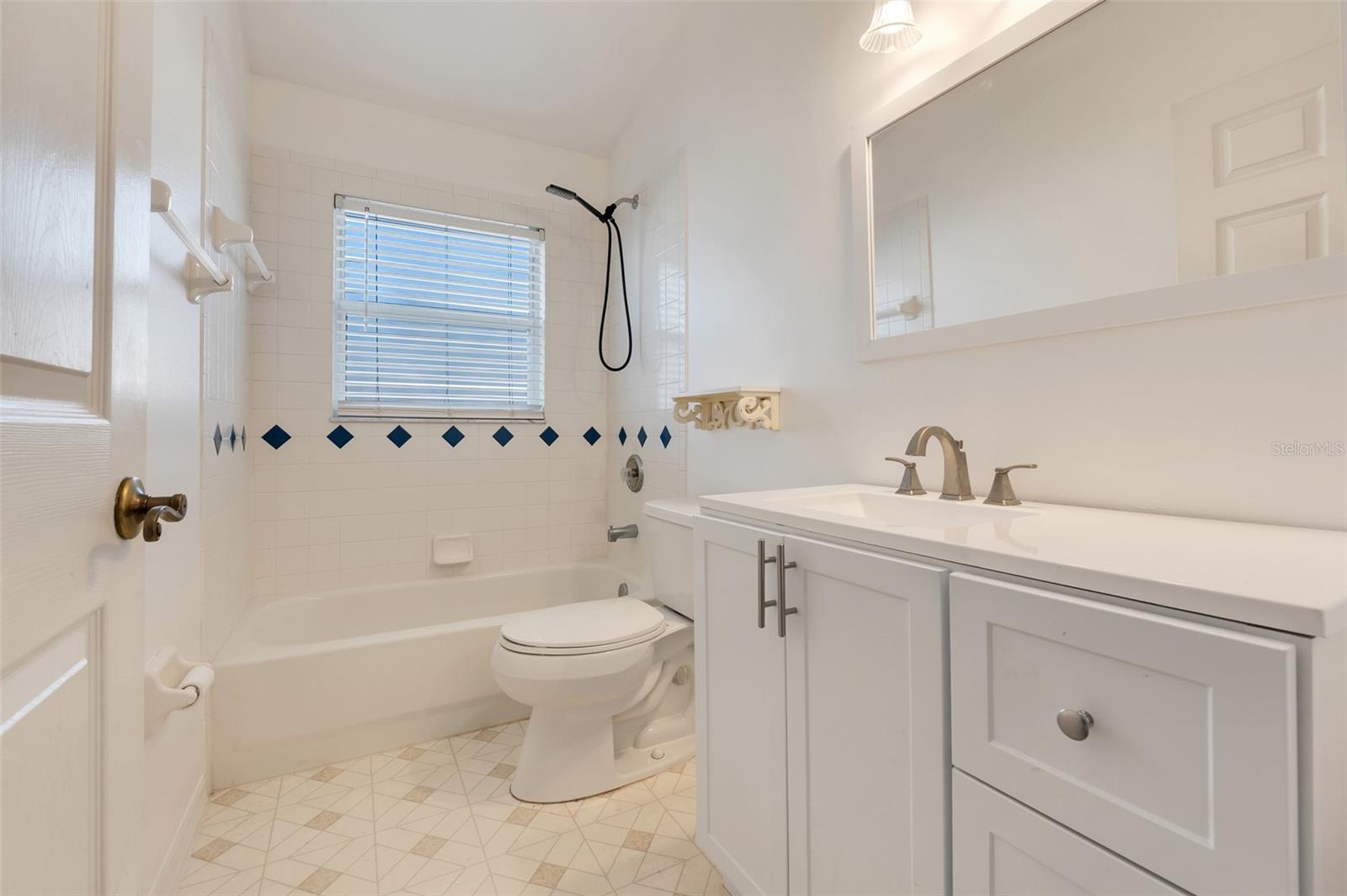 Image 28 of 51 For 16839 Rockwell Heights Lane