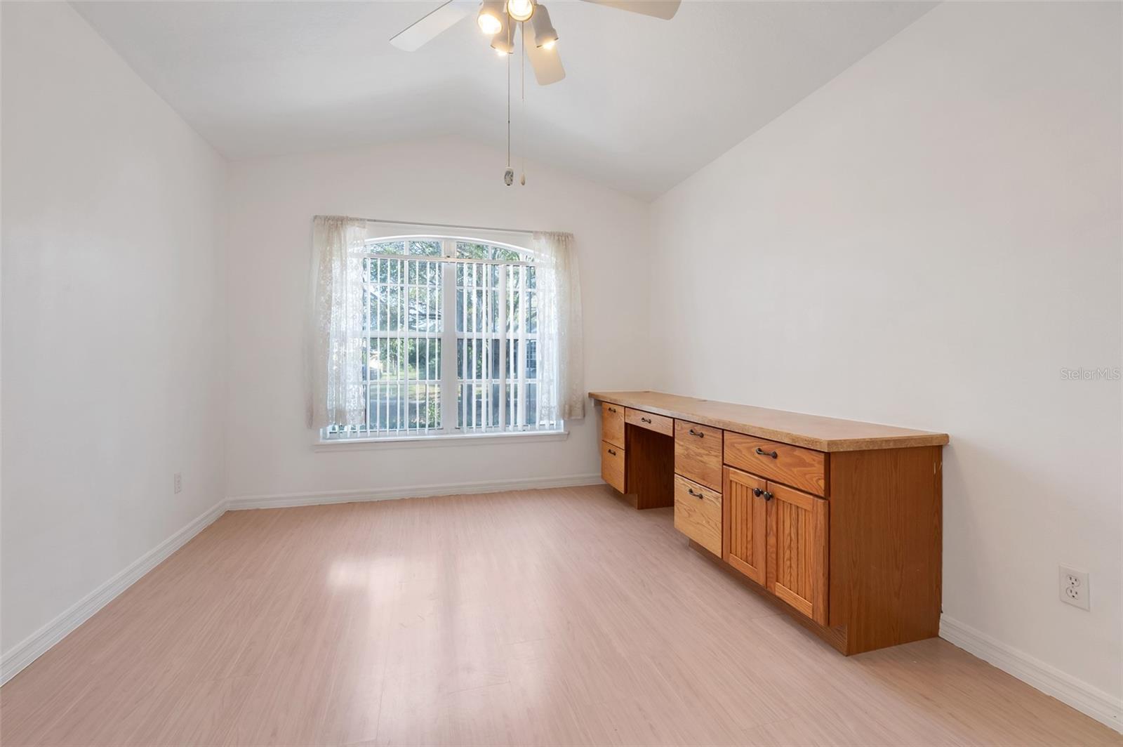 Image 31 of 51 For 16839 Rockwell Heights Lane