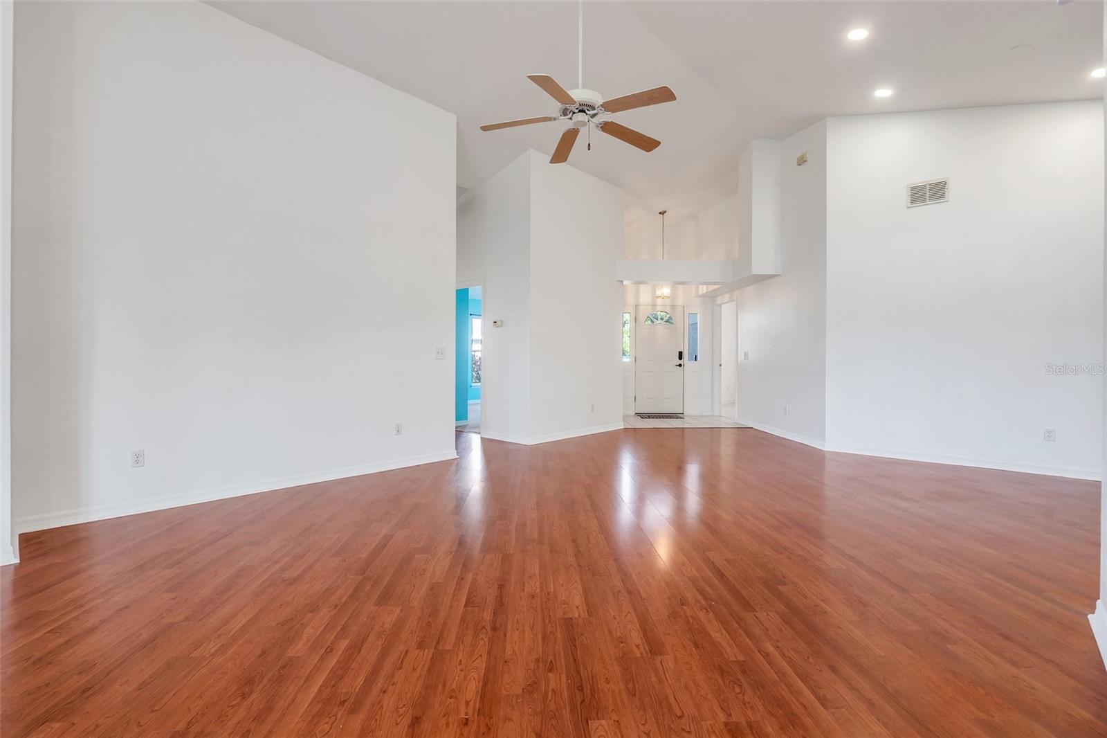 Image 9 of 51 For 16839 Rockwell Heights Lane