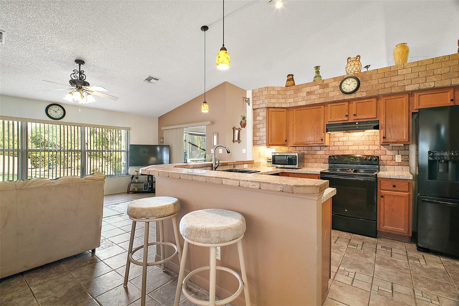 Image 23 of 36 For 25129 Riverwalk Drive