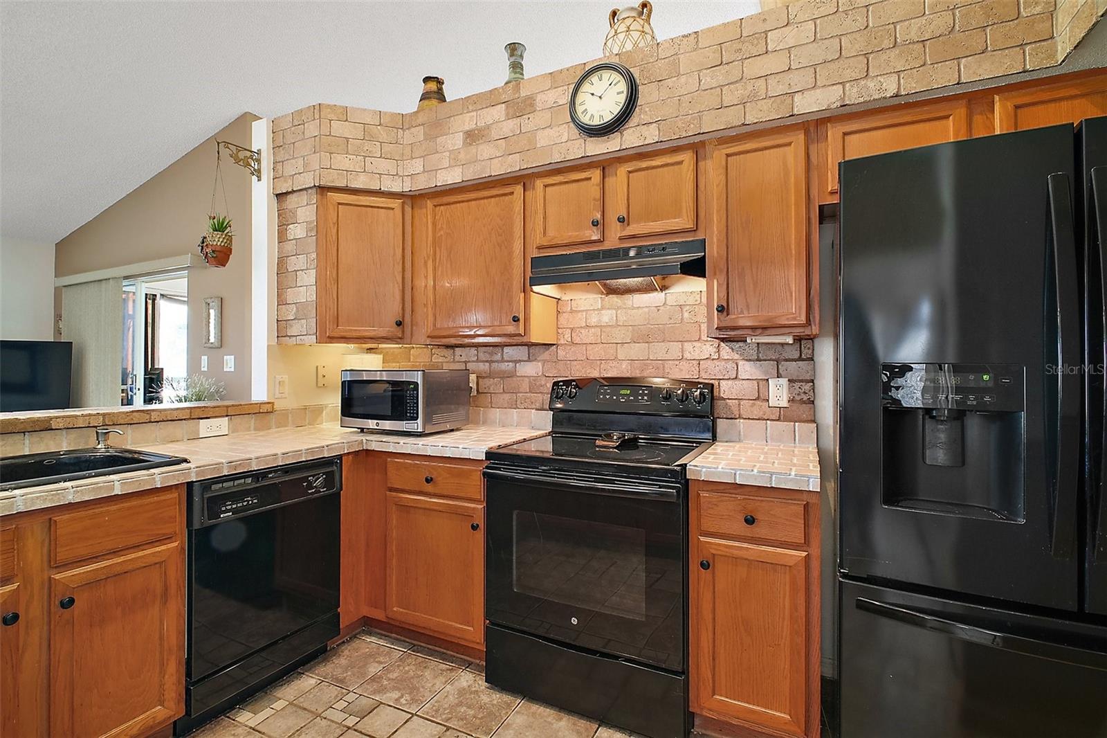 Image 24 of 36 For 25129 Riverwalk Drive