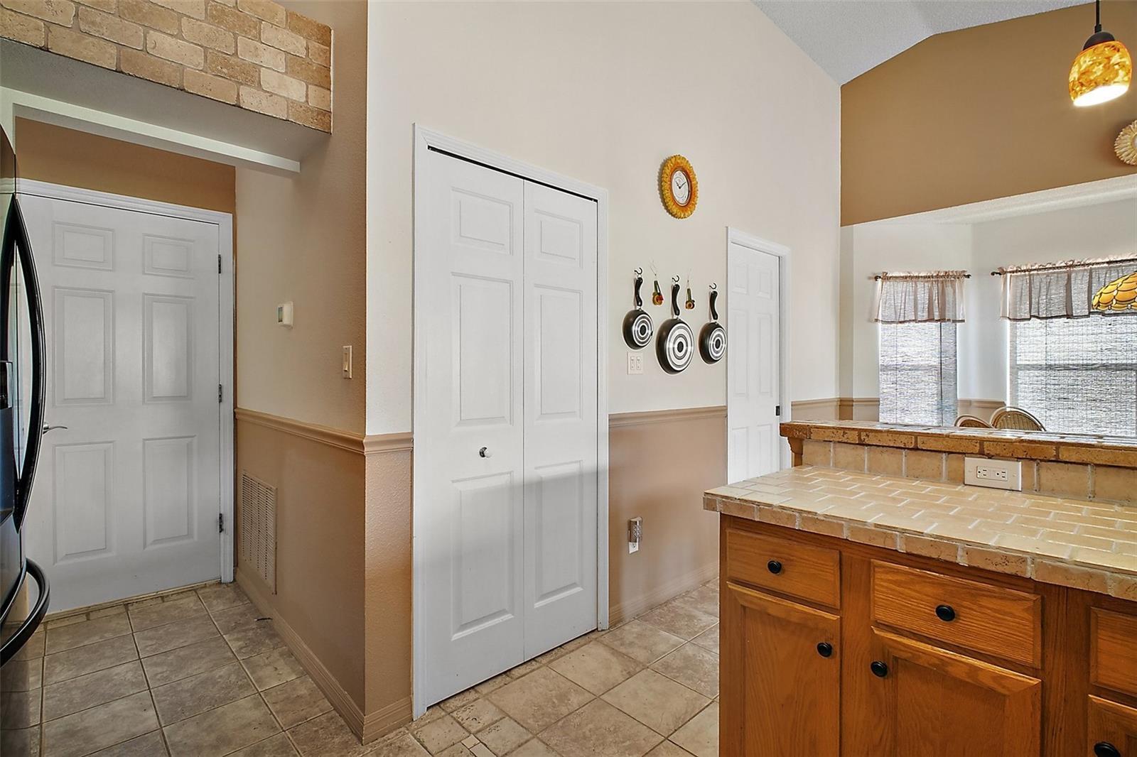 Image 26 of 36 For 25129 Riverwalk Drive