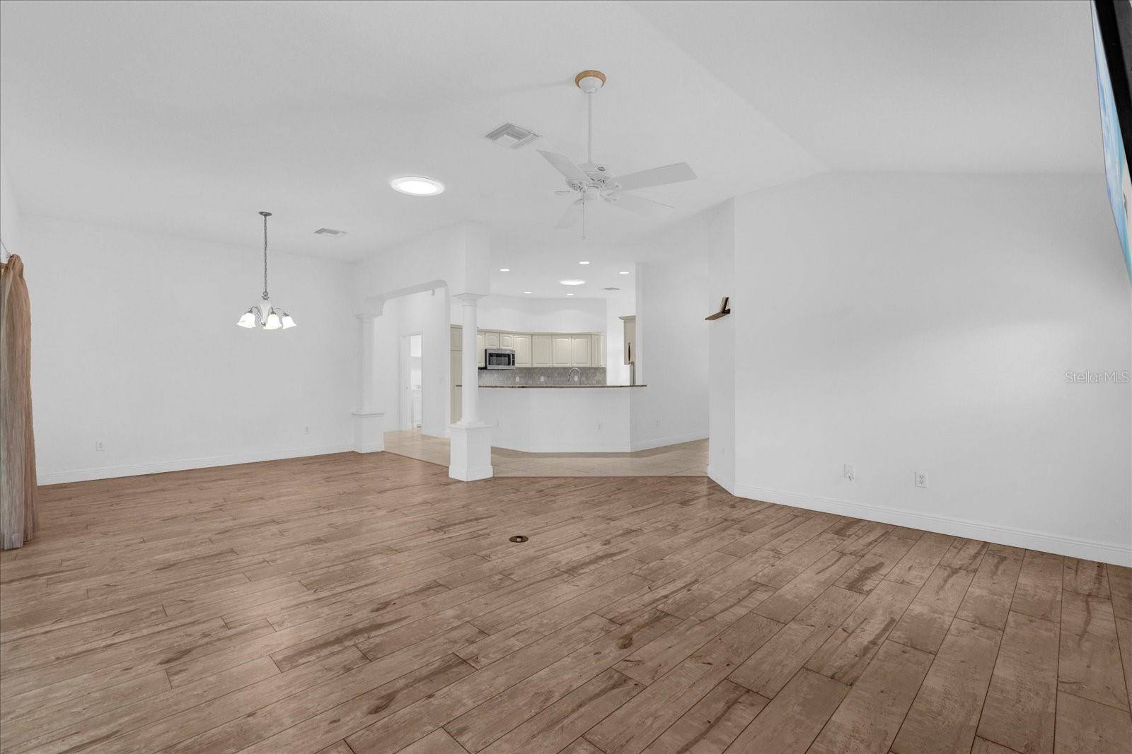 Image 8 of 46 For 2176 Blackville Drive
