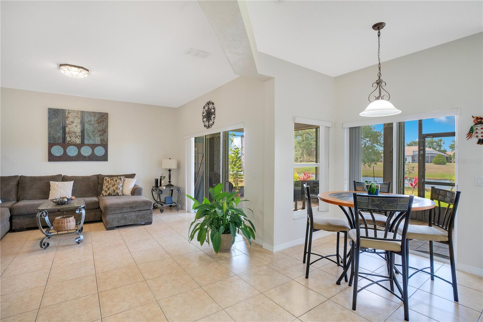 Image 6 of 54 For 2641 Meadow View Court