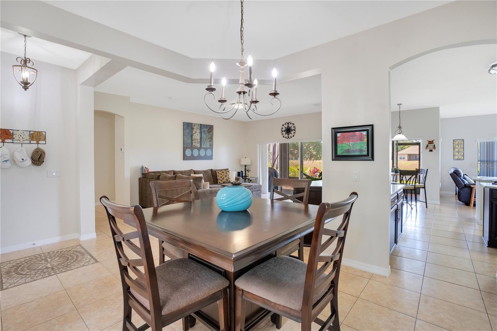 Image 7 of 54 For 2641 Meadow View Court