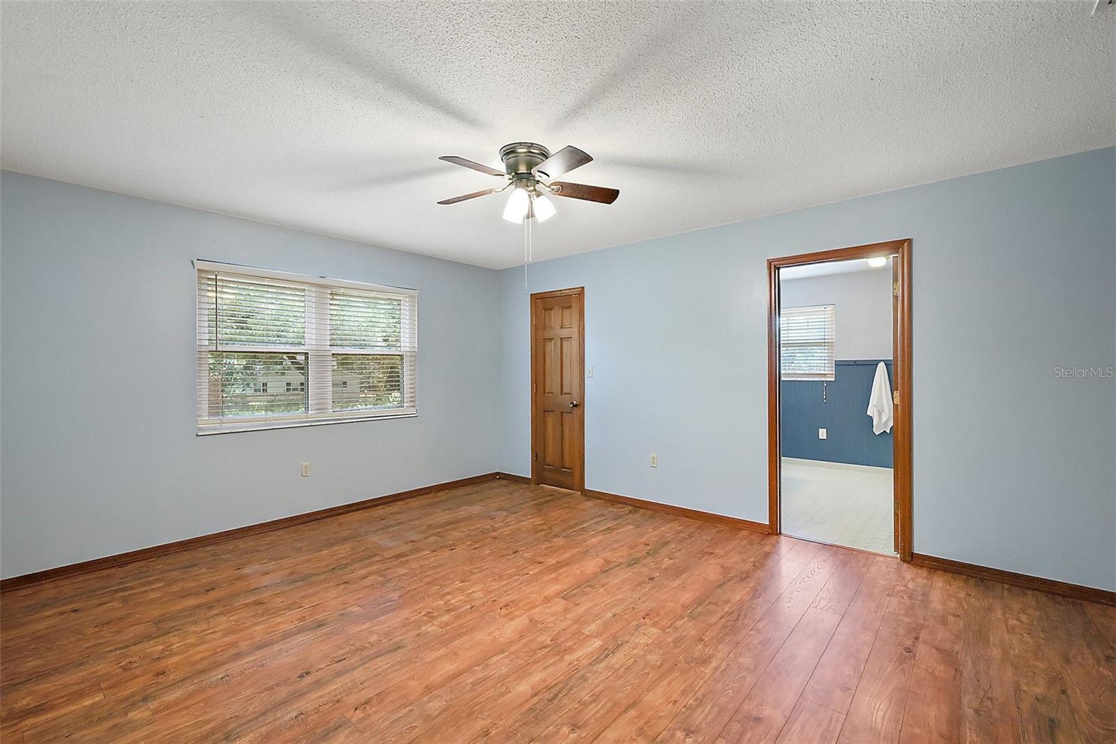 Image 26 of 64 For 32132 Hickory Lane