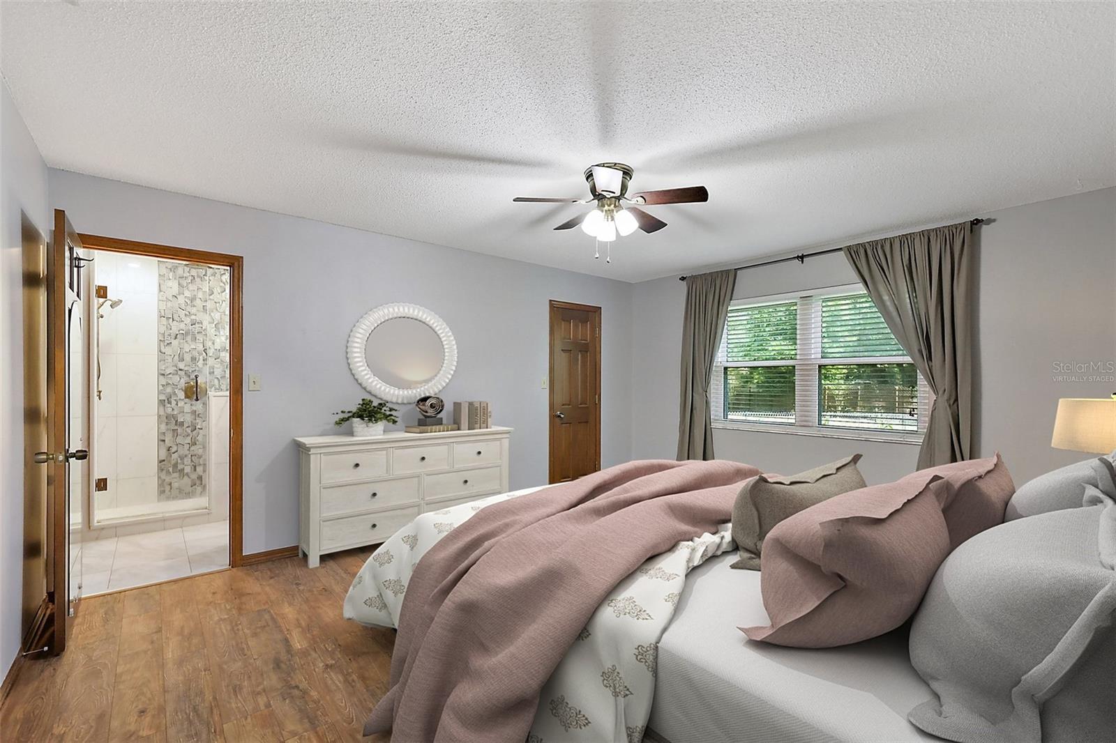 Image 27 of 64 For 32132 Hickory Lane
