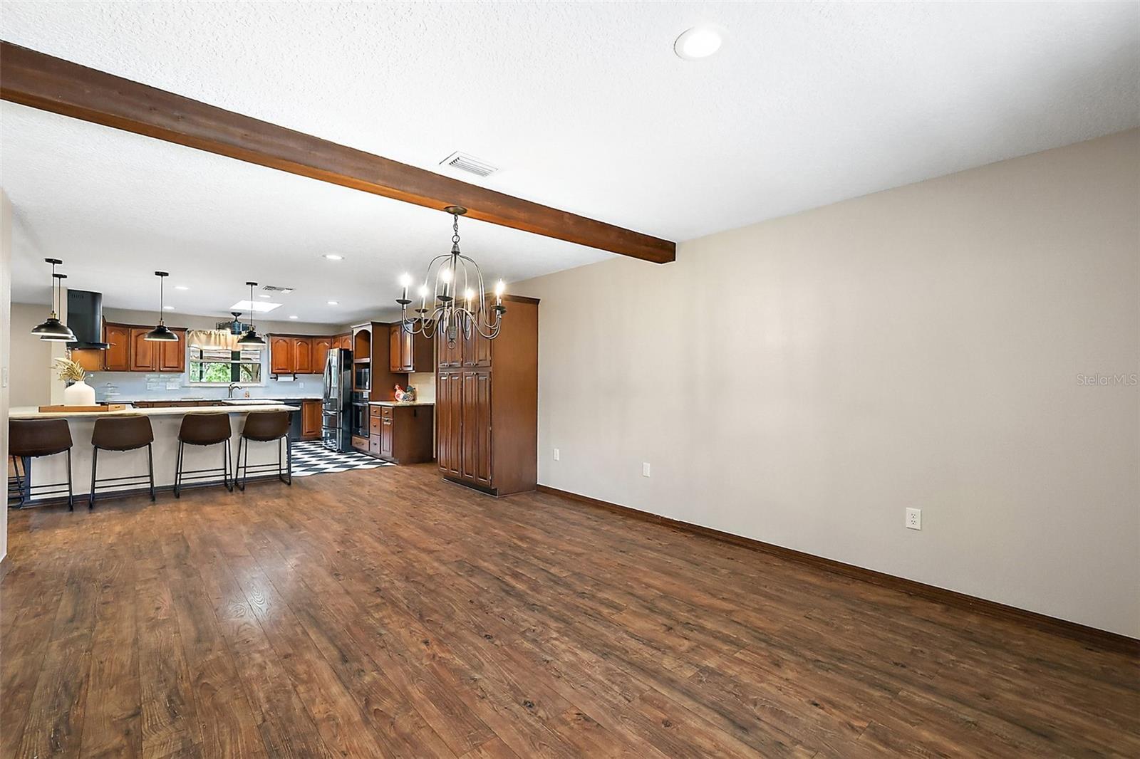 Image 5 of 64 For 32132 Hickory Lane