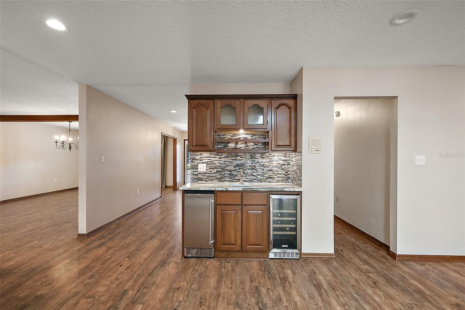 Image 8 of 64 For 32132 Hickory Lane