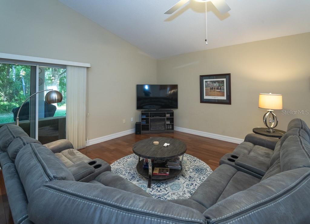 Image 20 of 47 For 2539 Caithness Way