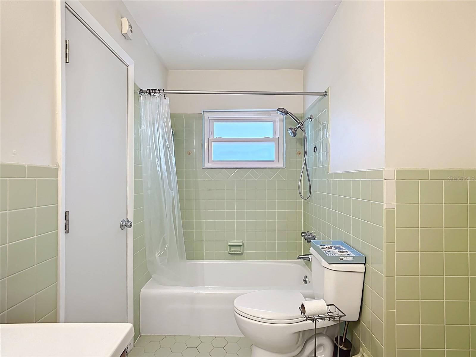 Image 23 of 48 For 3221 Granada Drive