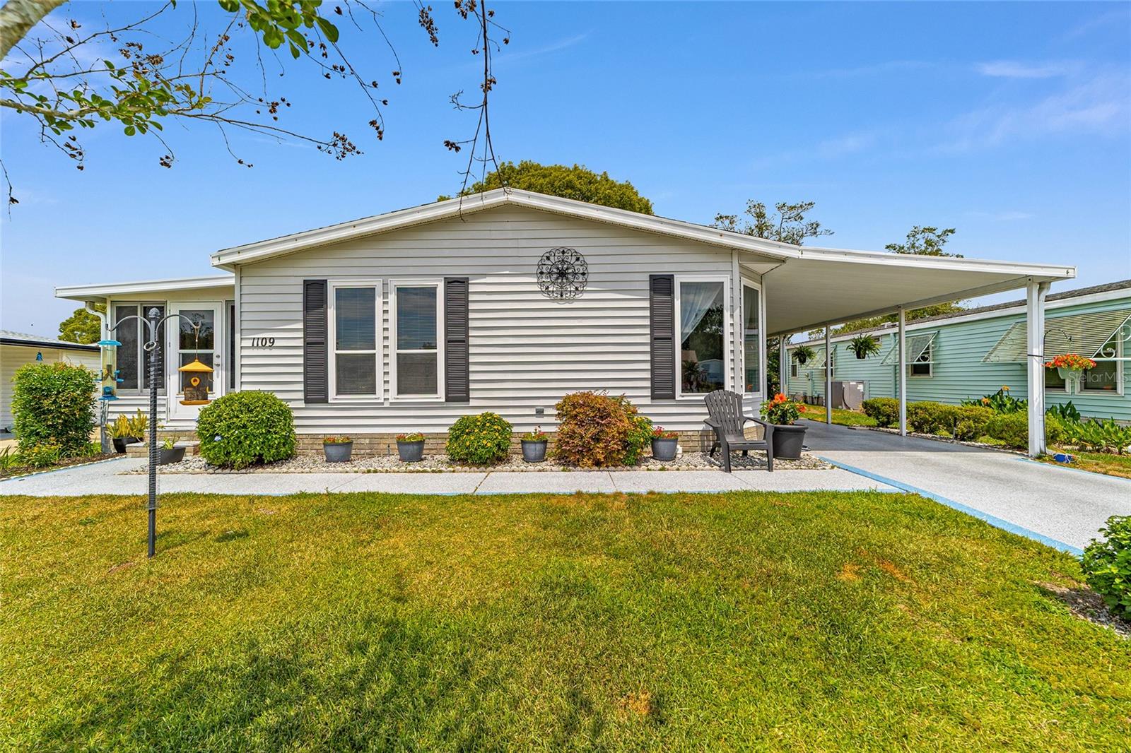 Image 2 of 39 For 1109 Paradise Drive