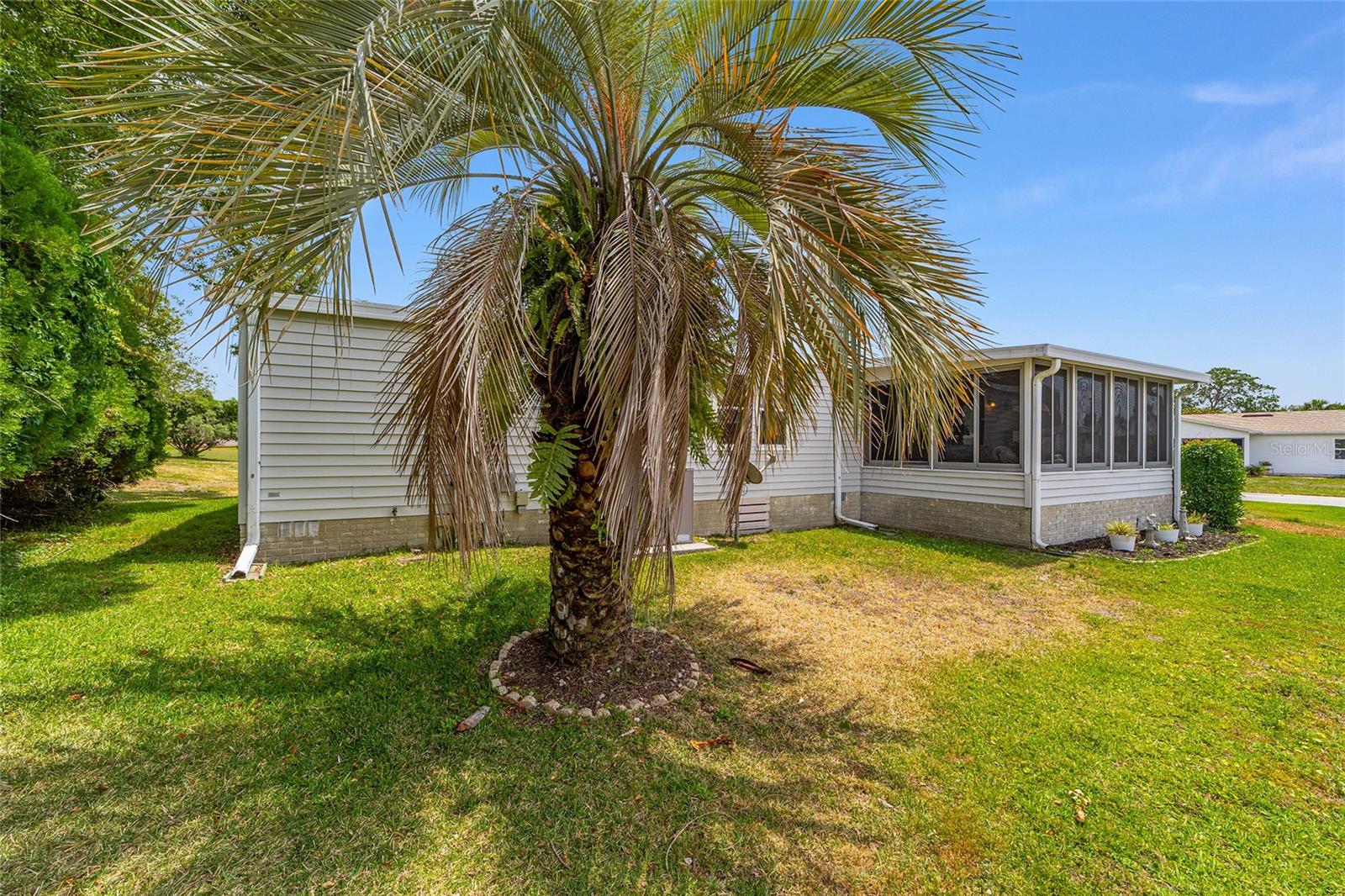 Image 30 of 39 For 1109 Paradise Drive