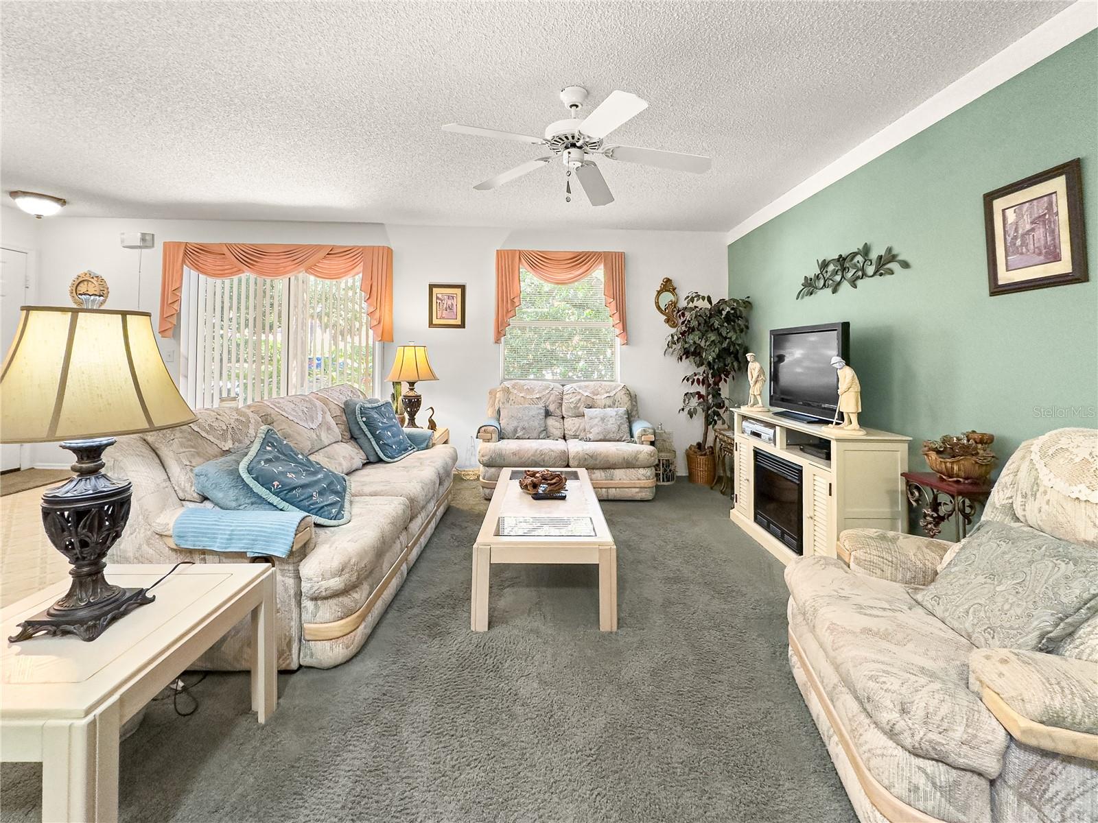 Image 17 of 44 For 2102 Estevez Drive