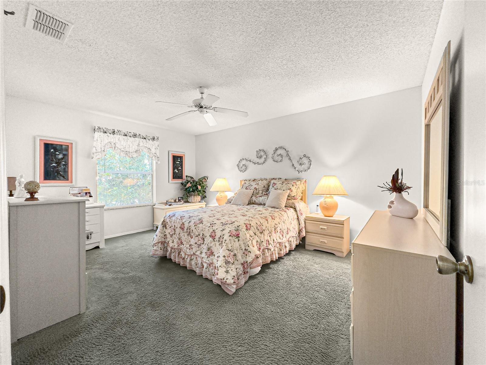 Image 18 of 44 For 2102 Estevez Drive
