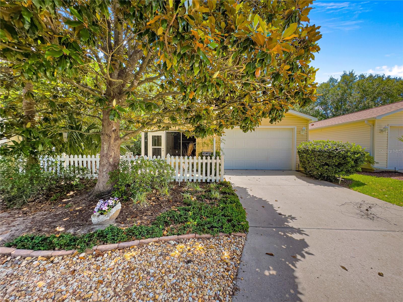 Image 31 of 44 For 2102 Estevez Drive