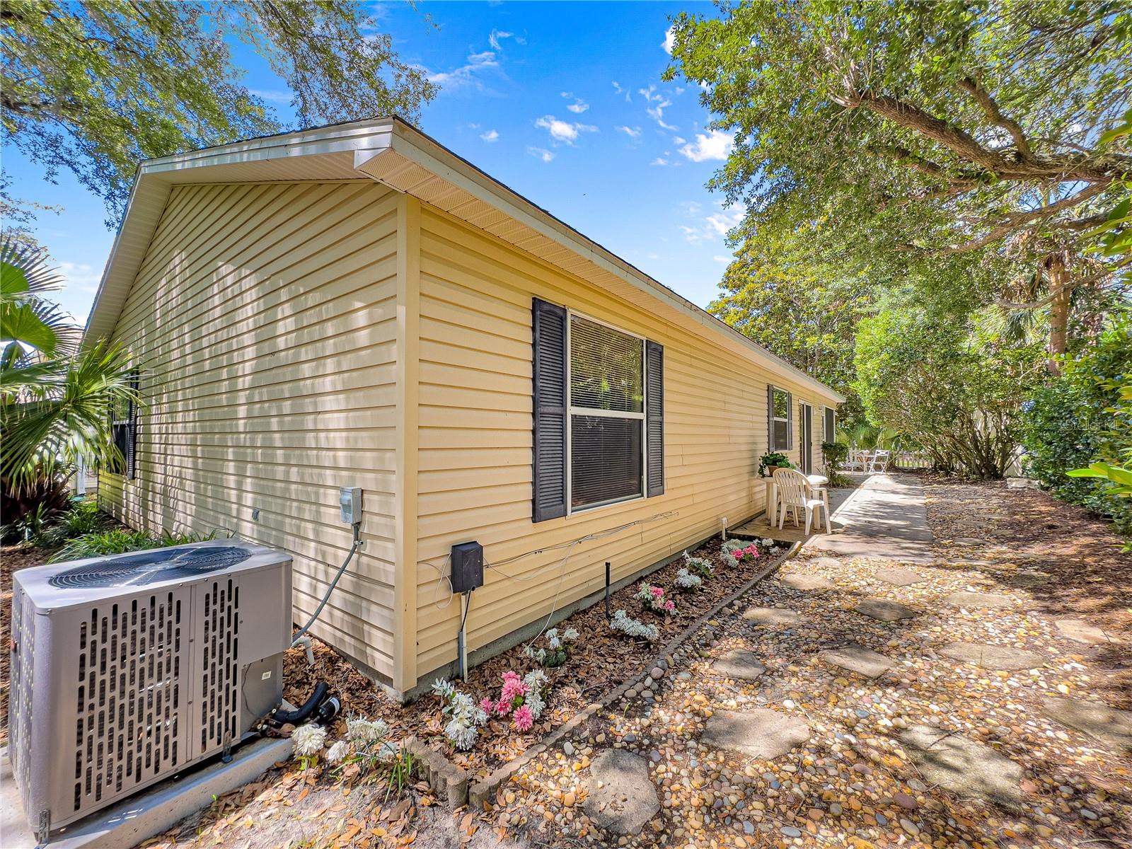 Image 33 of 44 For 2102 Estevez Drive