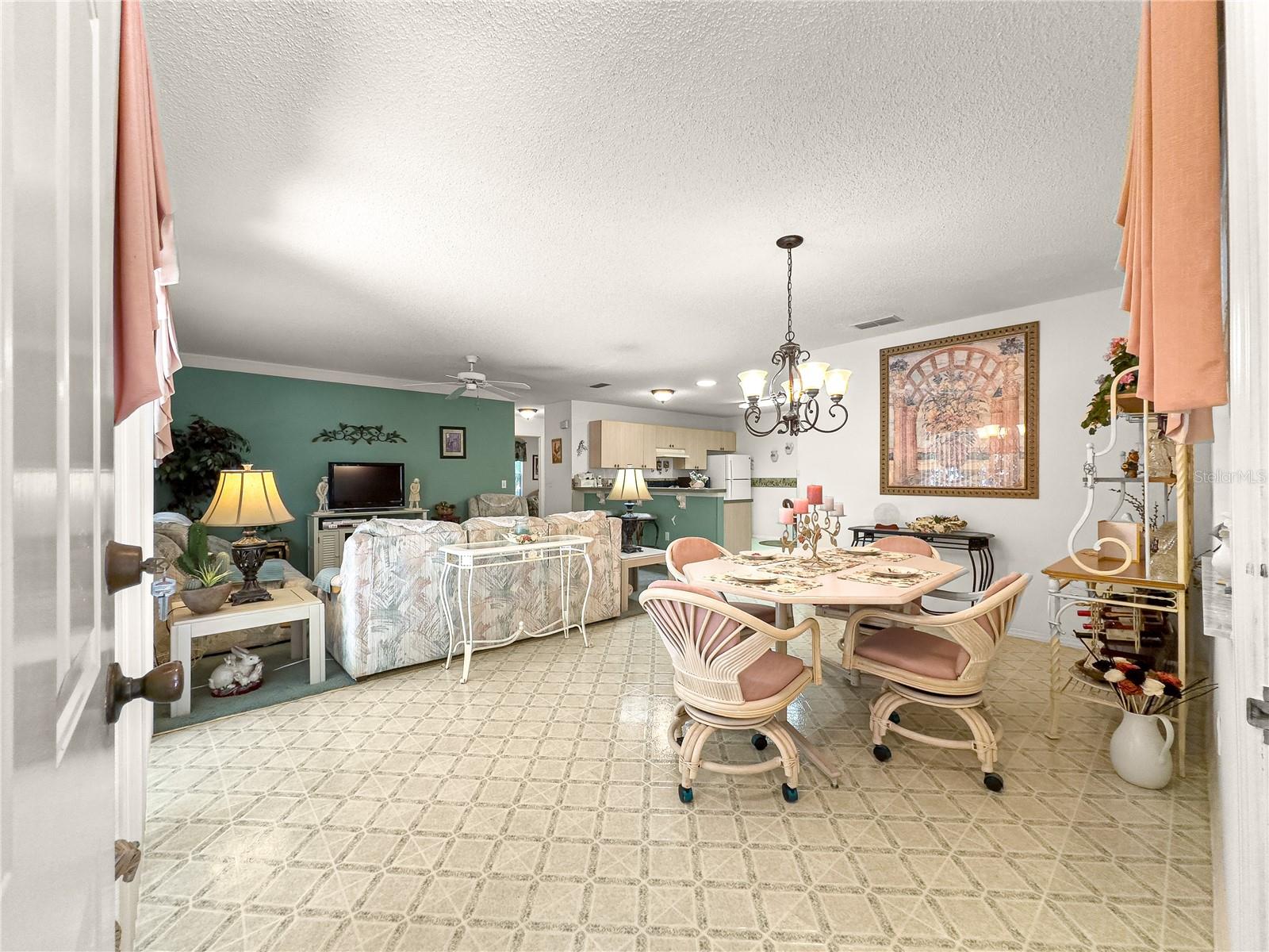 Image 7 of 44 For 2102 Estevez Drive