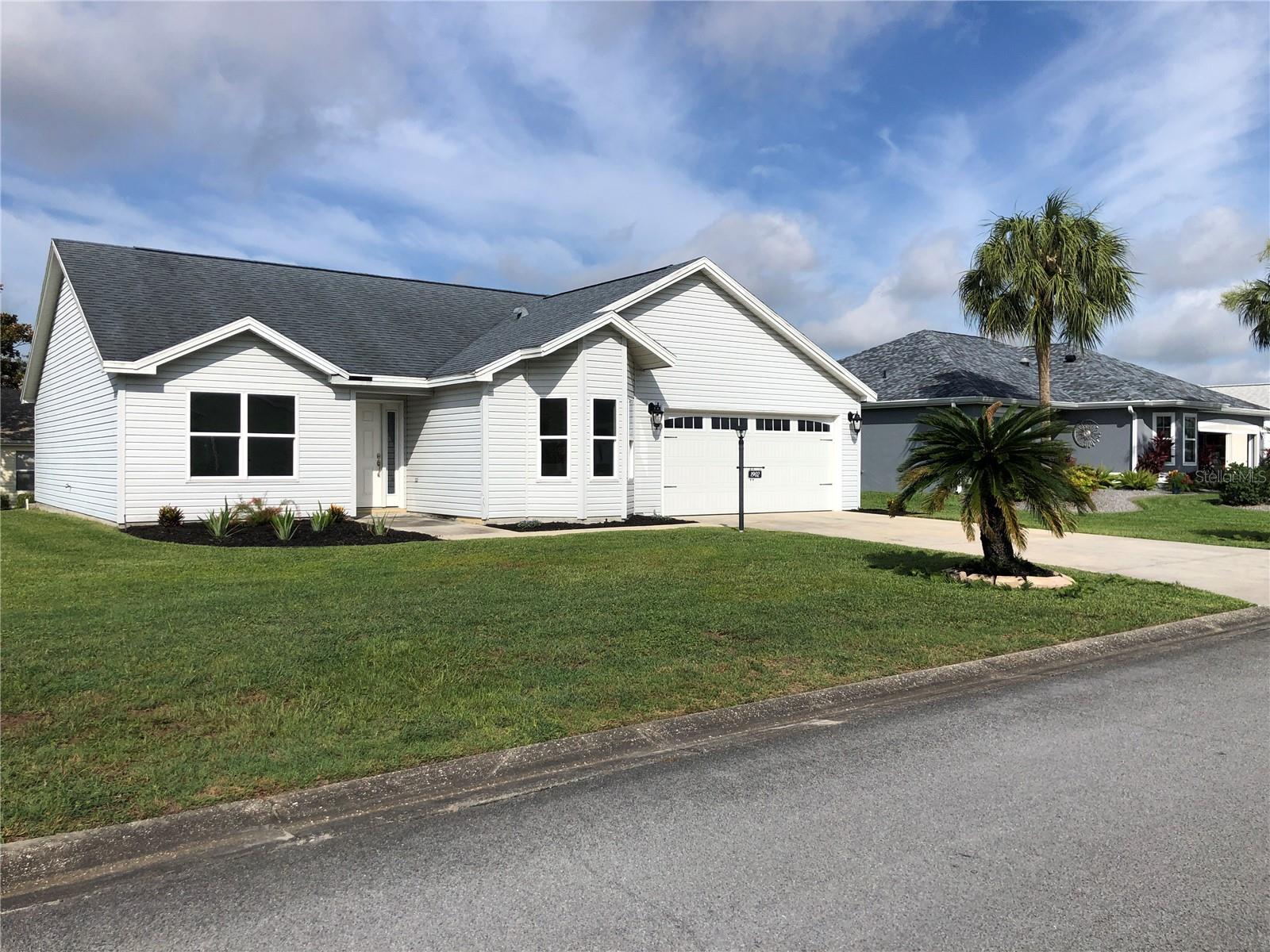 Details for 1902 Antonia Place, LADY LAKE, FL 32159