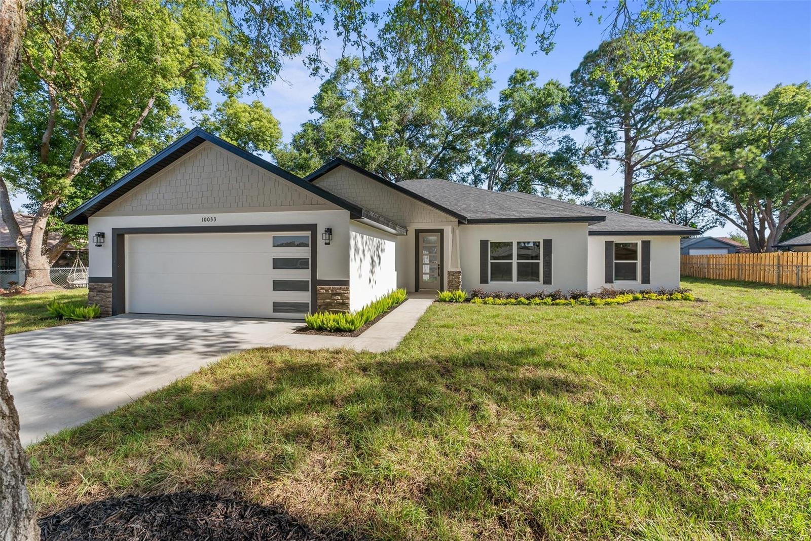 Image 2 of 75 For 10033 Canterbury Drive