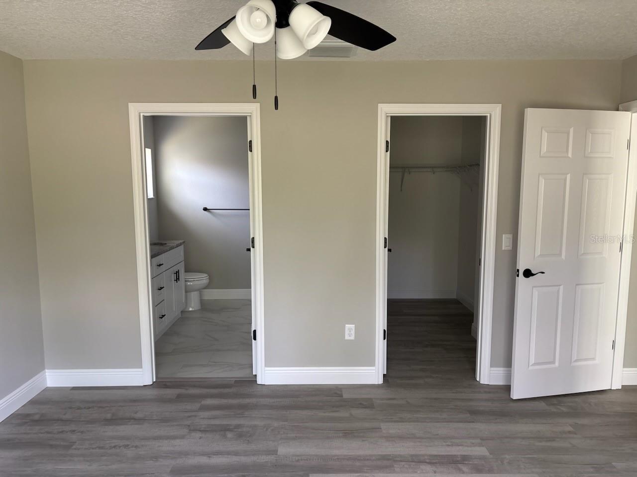Listing photo id 16 for 10185 Halsey Way