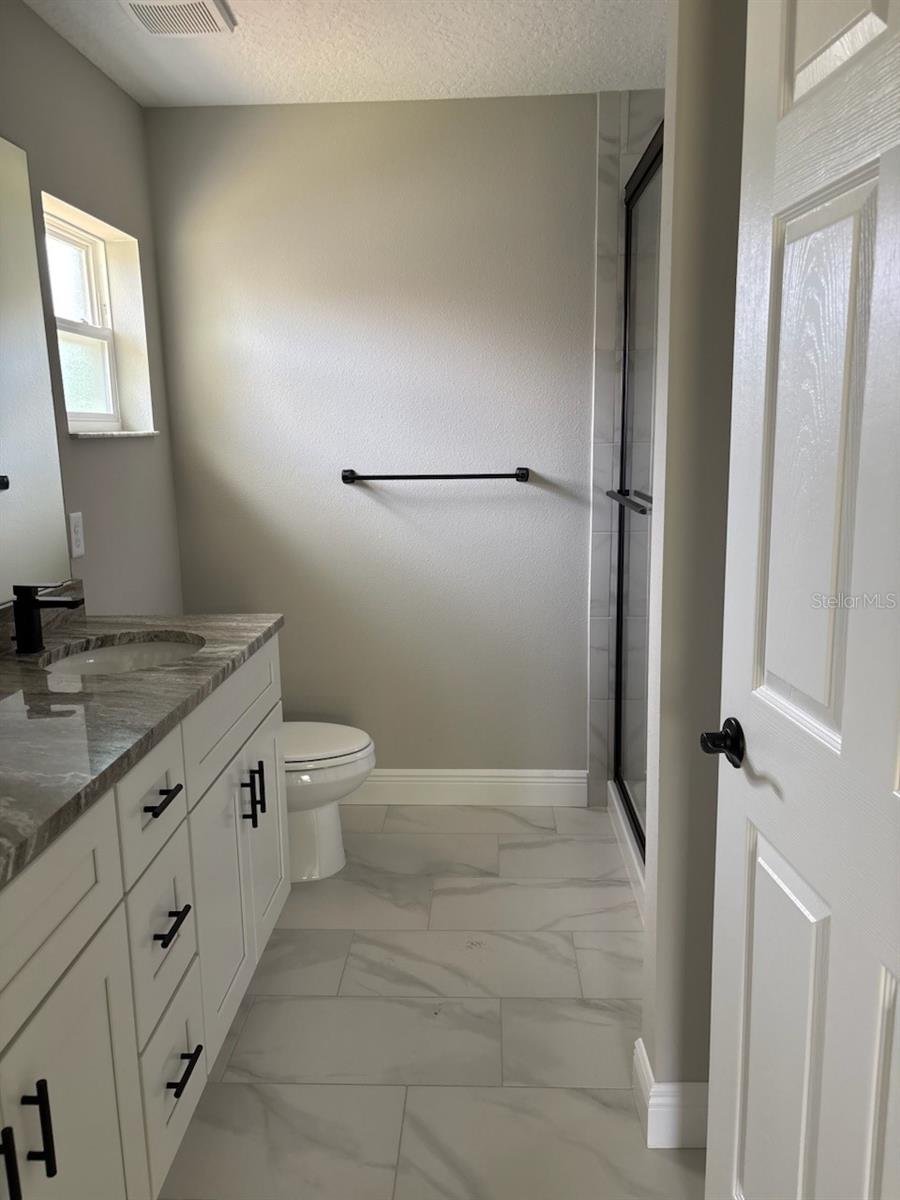 Listing photo id 19 for 10185 Halsey Way