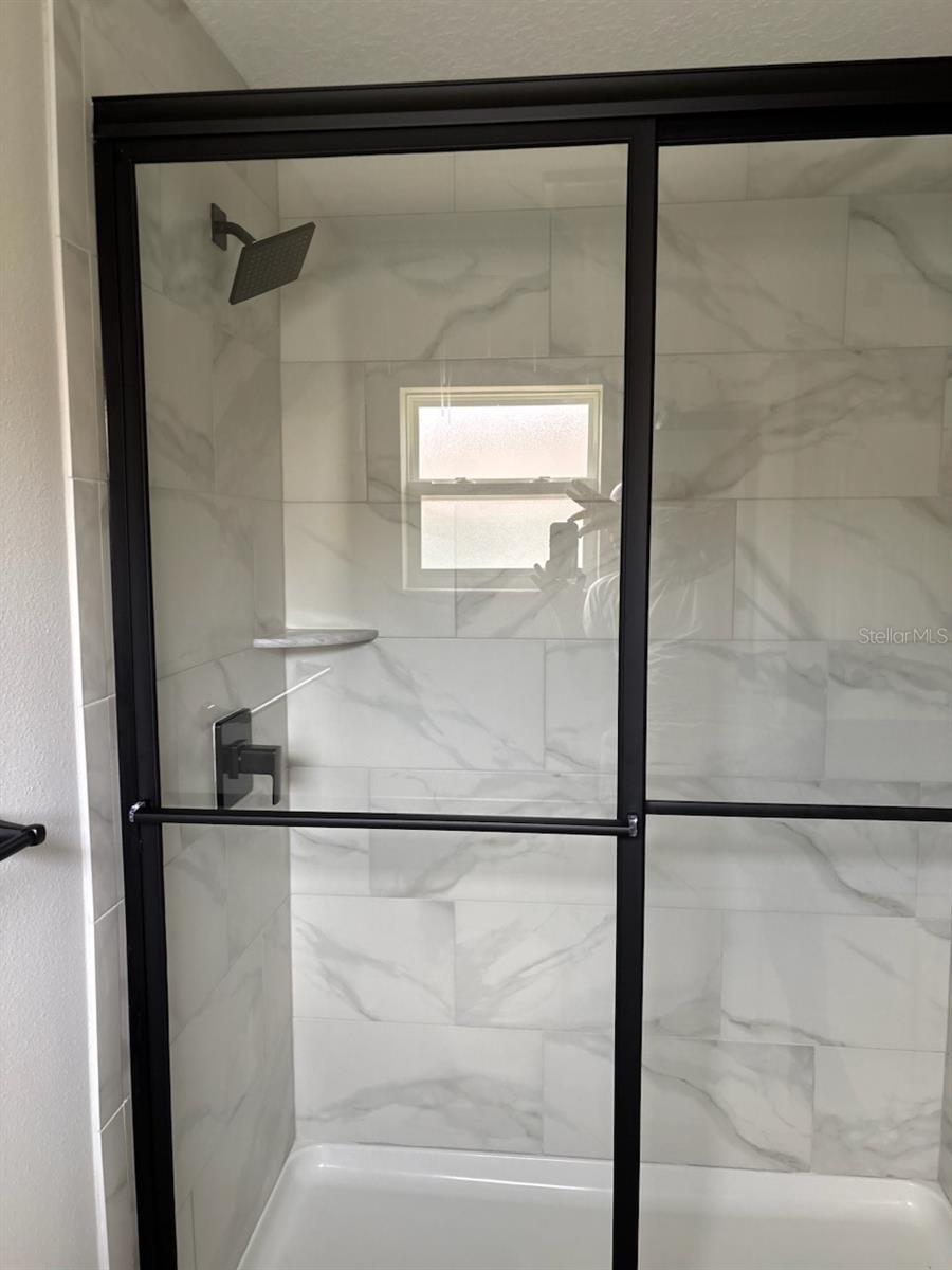 Listing photo id 20 for 10185 Halsey Way