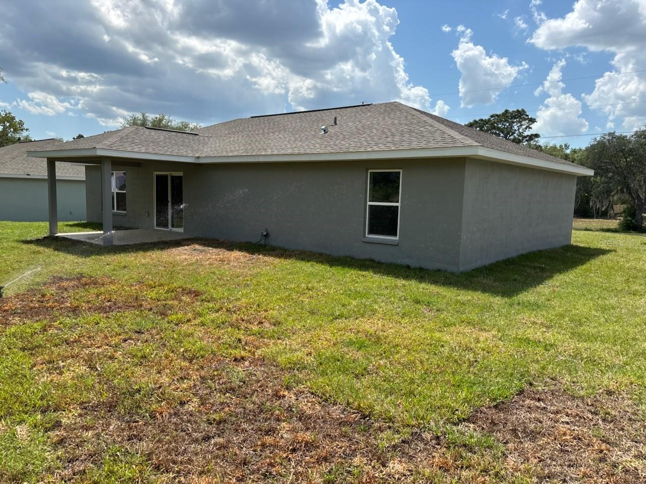 Listing photo id 3 for 10185 Halsey Way