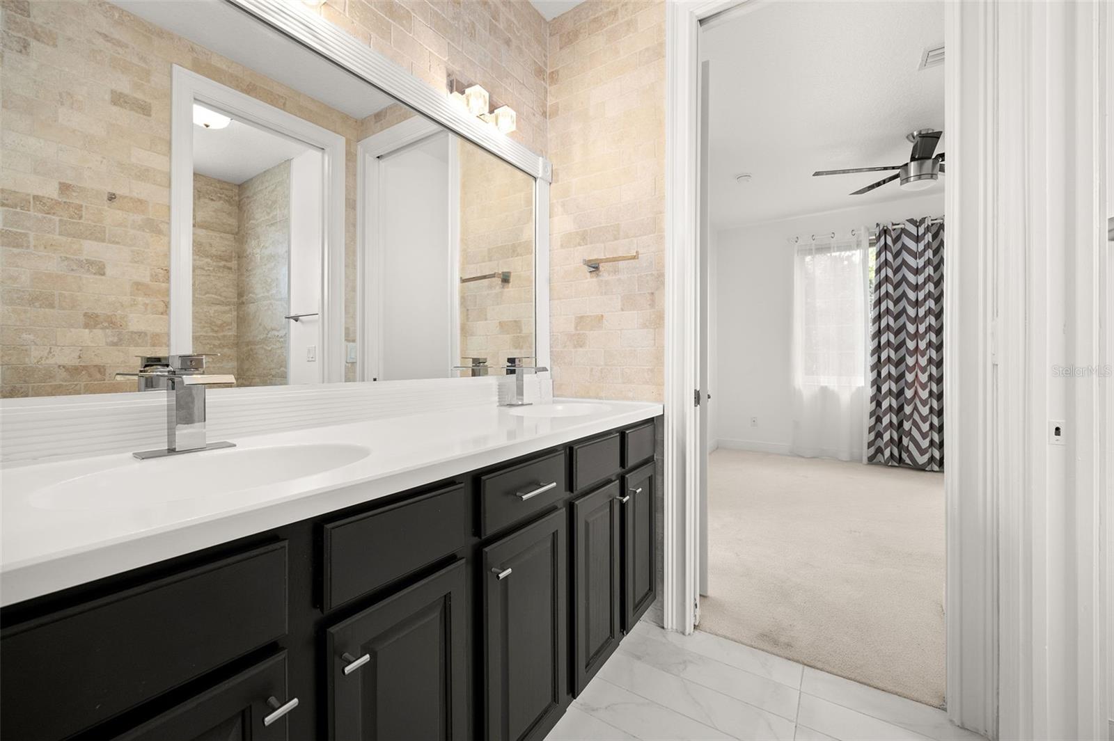Image 19 of 49 For 39539 Harbor Hills Boulevard