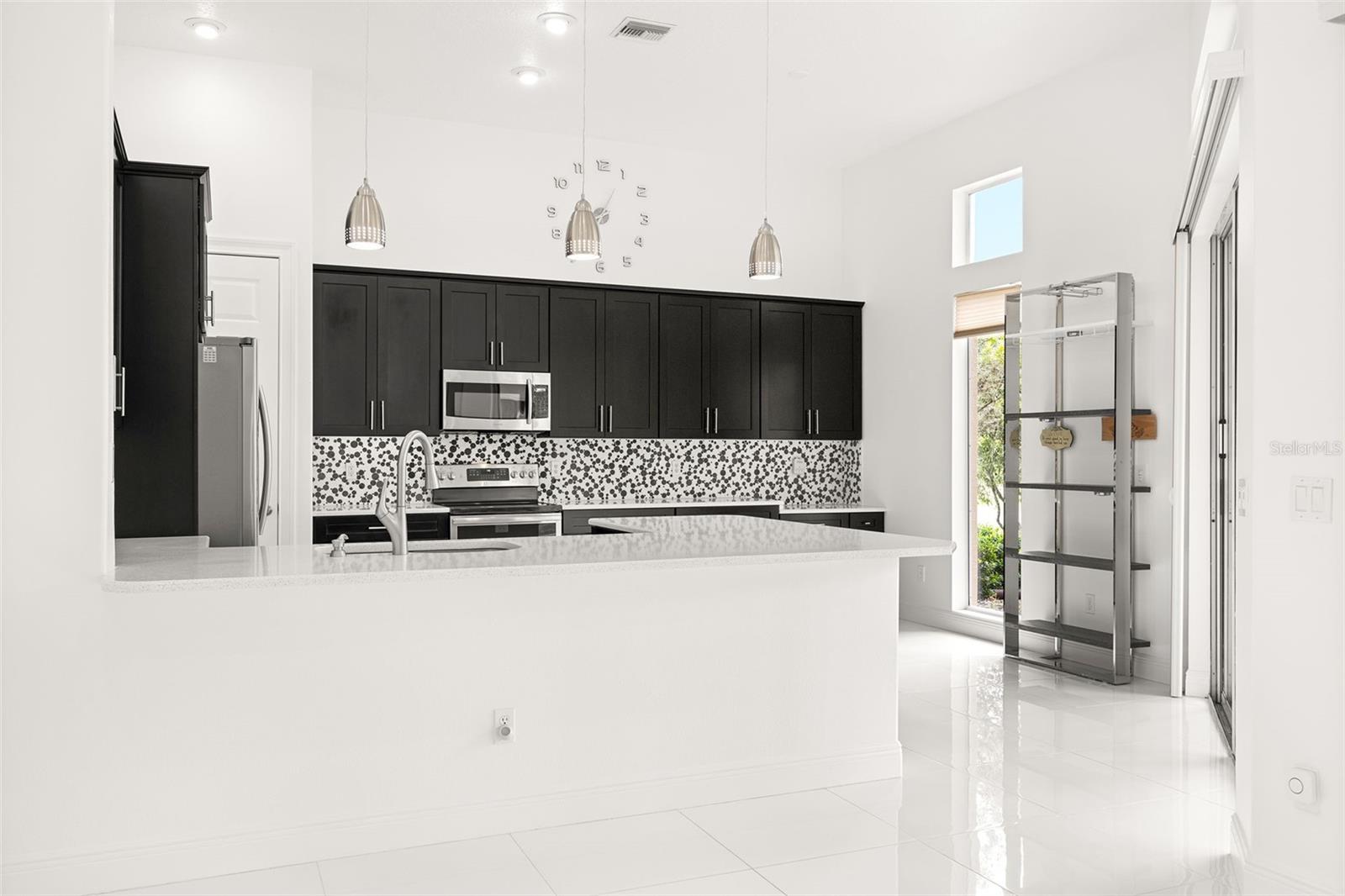 Image 21 of 49 For 39539 Harbor Hills Boulevard