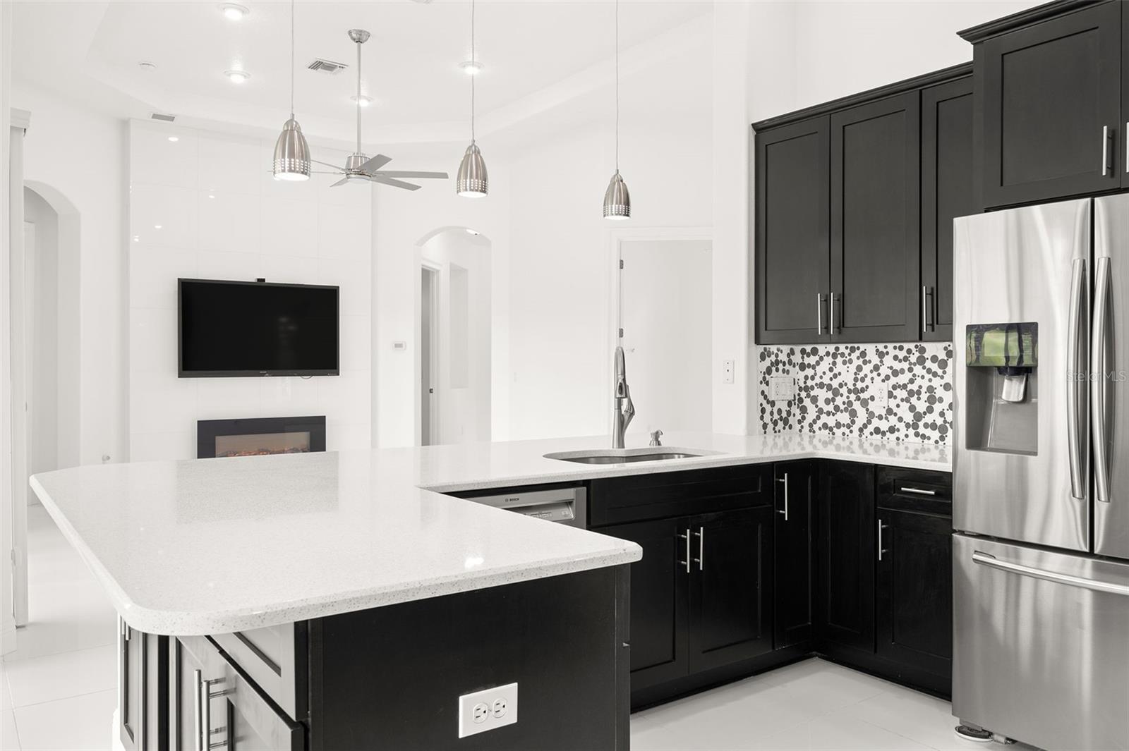 Image 22 of 49 For 39539 Harbor Hills Boulevard