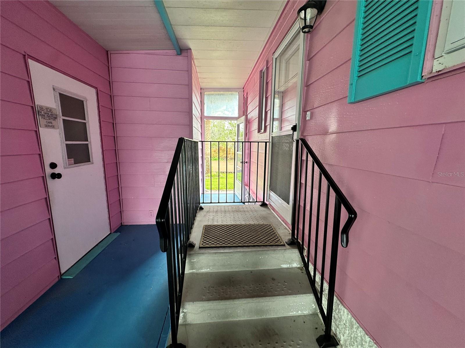 Image 7 of 52 For 46 Seminole Path