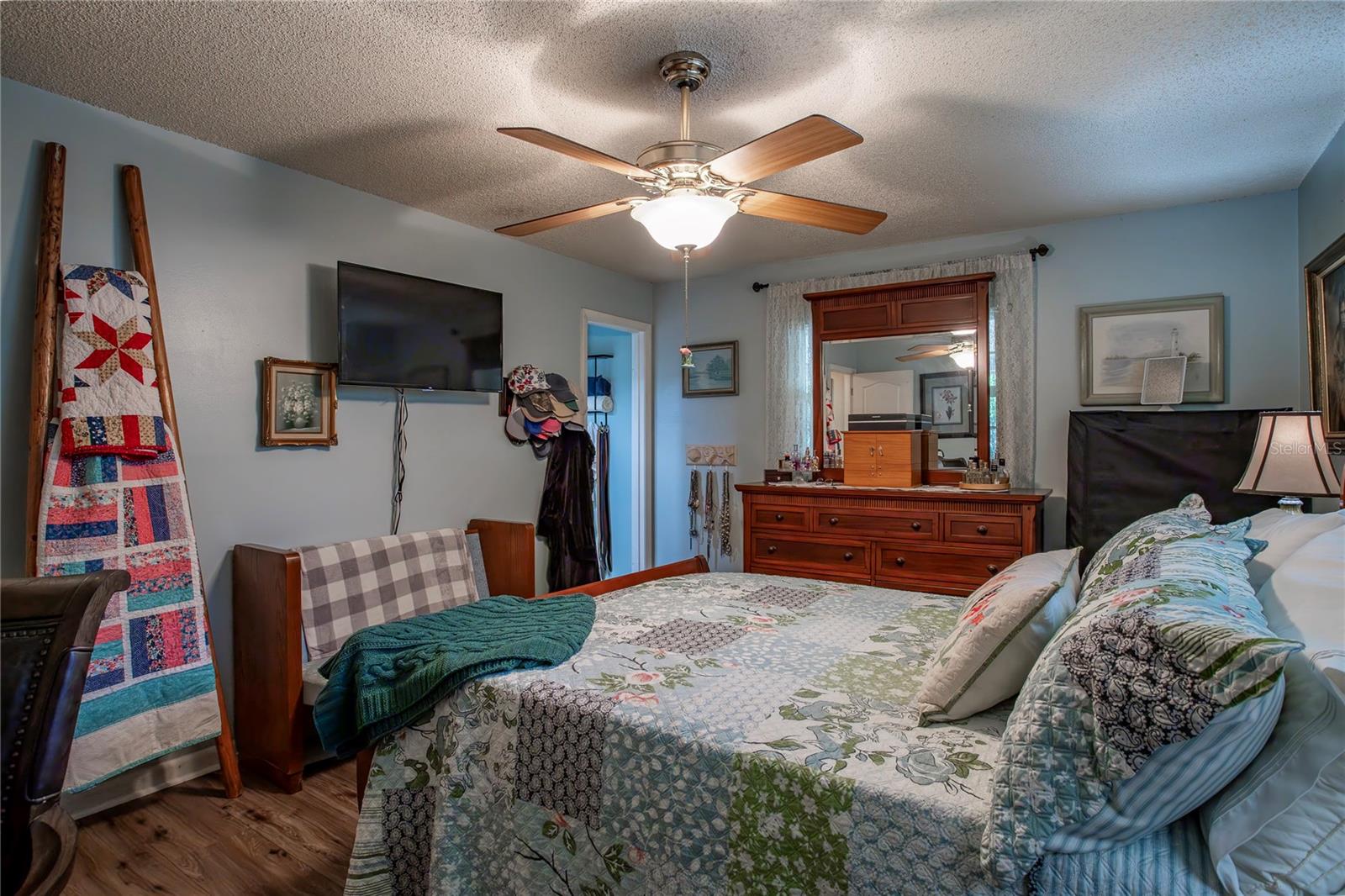 Image 10 of 43 For 616 Third Avenue
