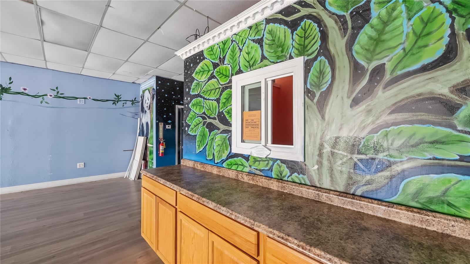 Image 8 of 27 For 324 Burleigh Boulevard