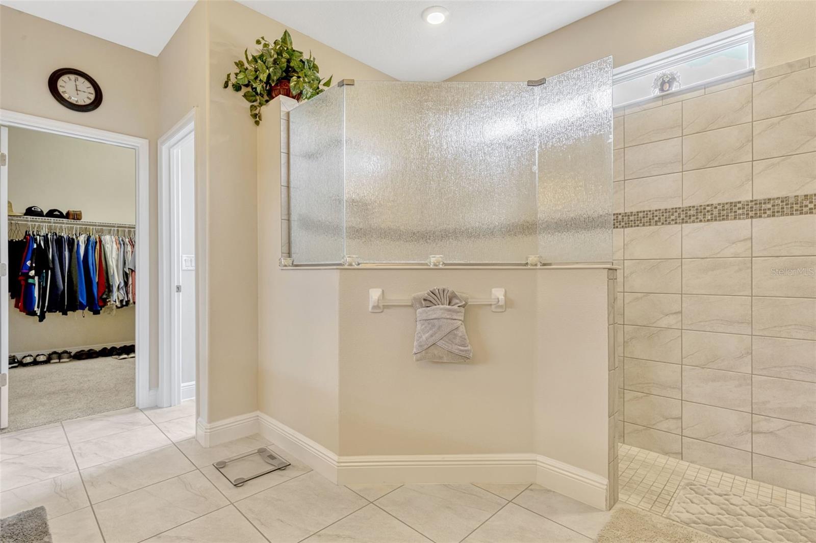 Image 26 of 63 For 5818 Greenbriar Loop