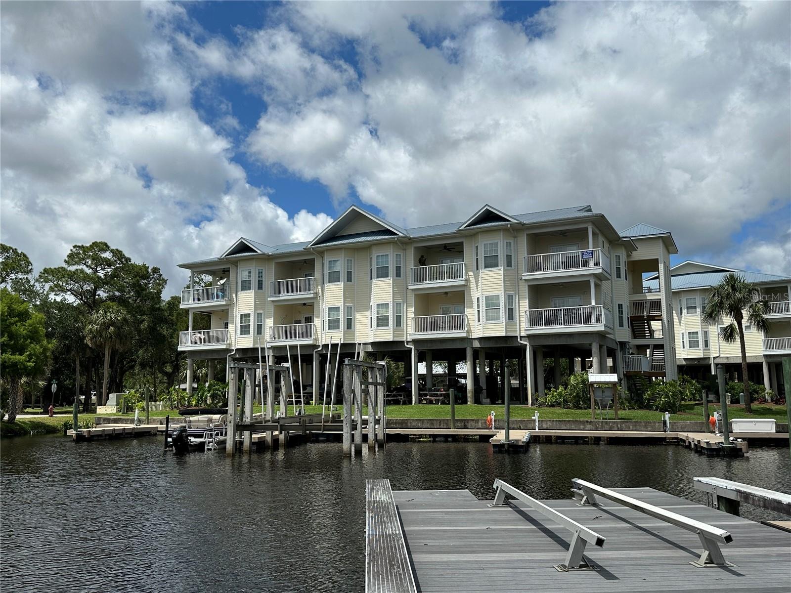 Details for 54 910 Avenue 210-3, SUWANNEE, FL 32692
