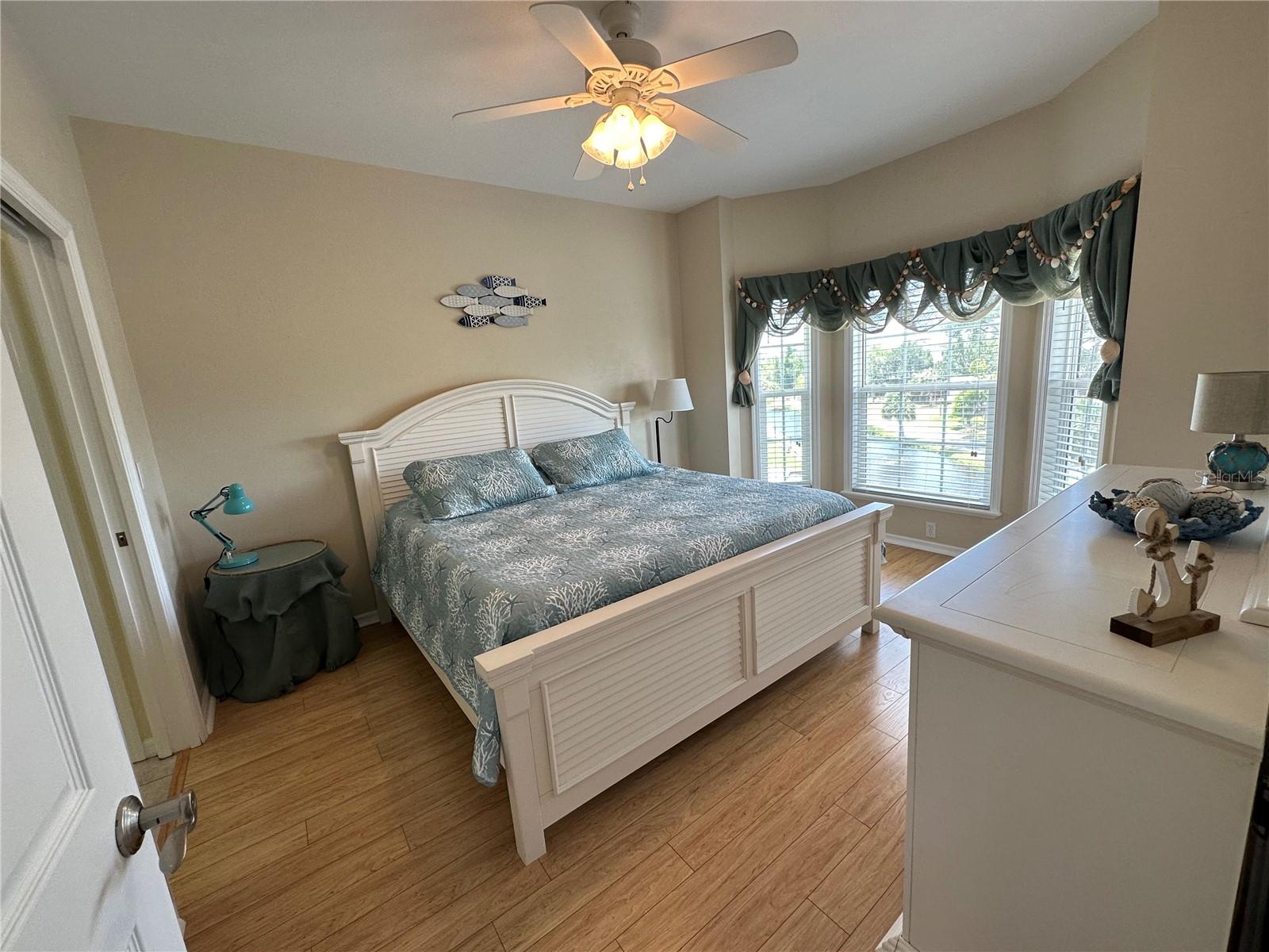 Image 17 of 37 For 54 910 Avenue 210-3