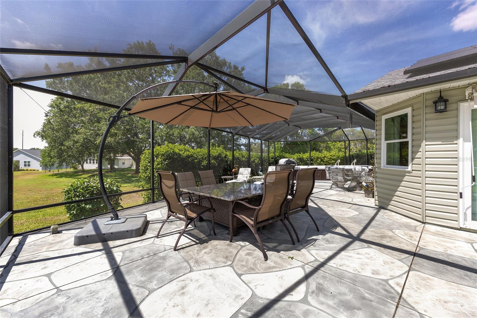 Image 39 of 47 For 923 Oleander Street