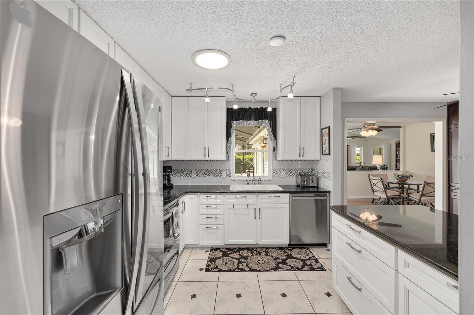 Image 8 of 47 For 923 Oleander Street