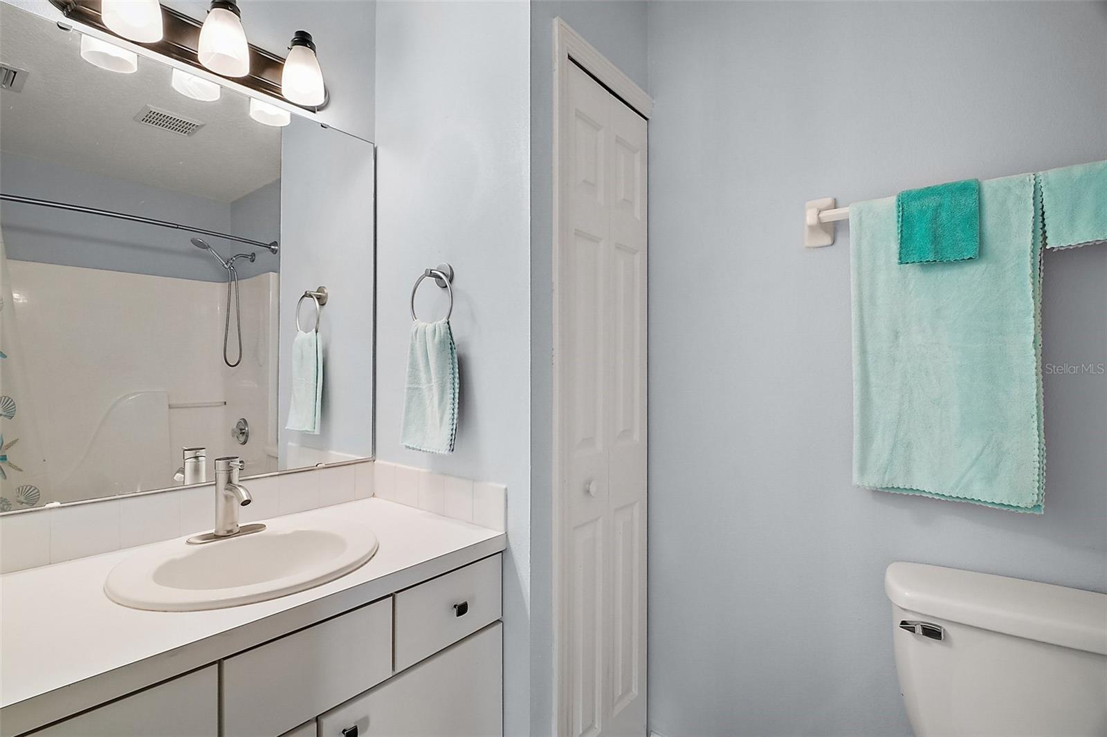 Image 21 of 39 For 579 Juniper Way