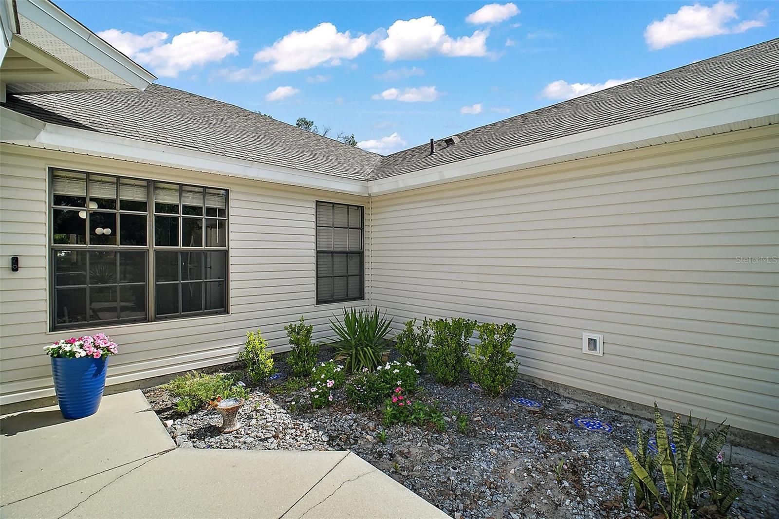 Image 3 of 39 For 579 Juniper Way