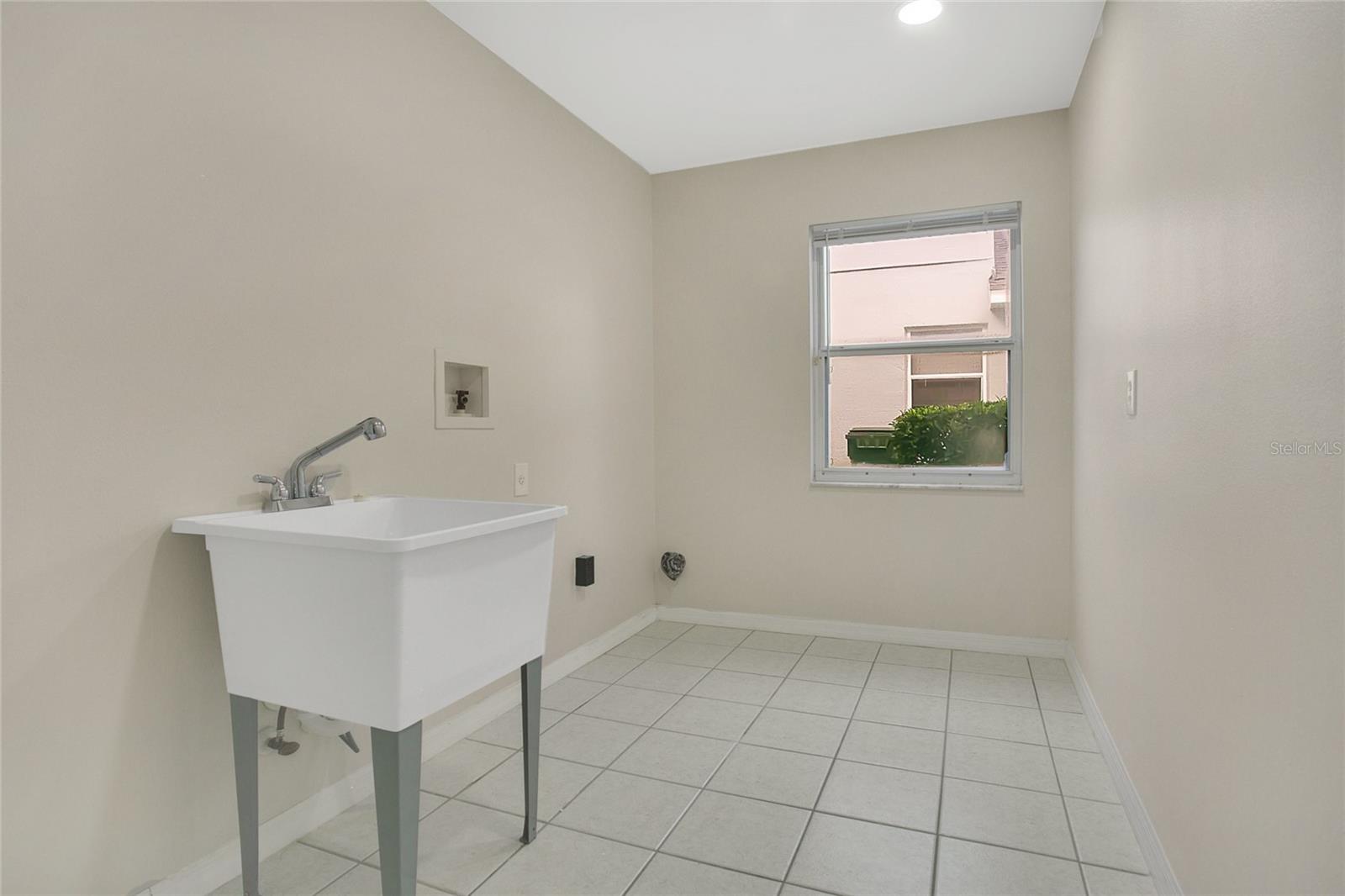 Image 18 of 41 For 3842 Beacon Ridge Way